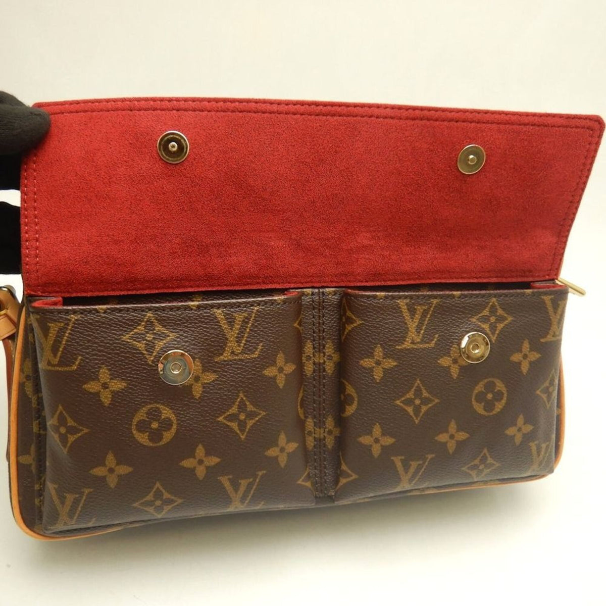 Louis Vuitton Monogram Brown Monogram Shoulder Bag (Pre-Owned)