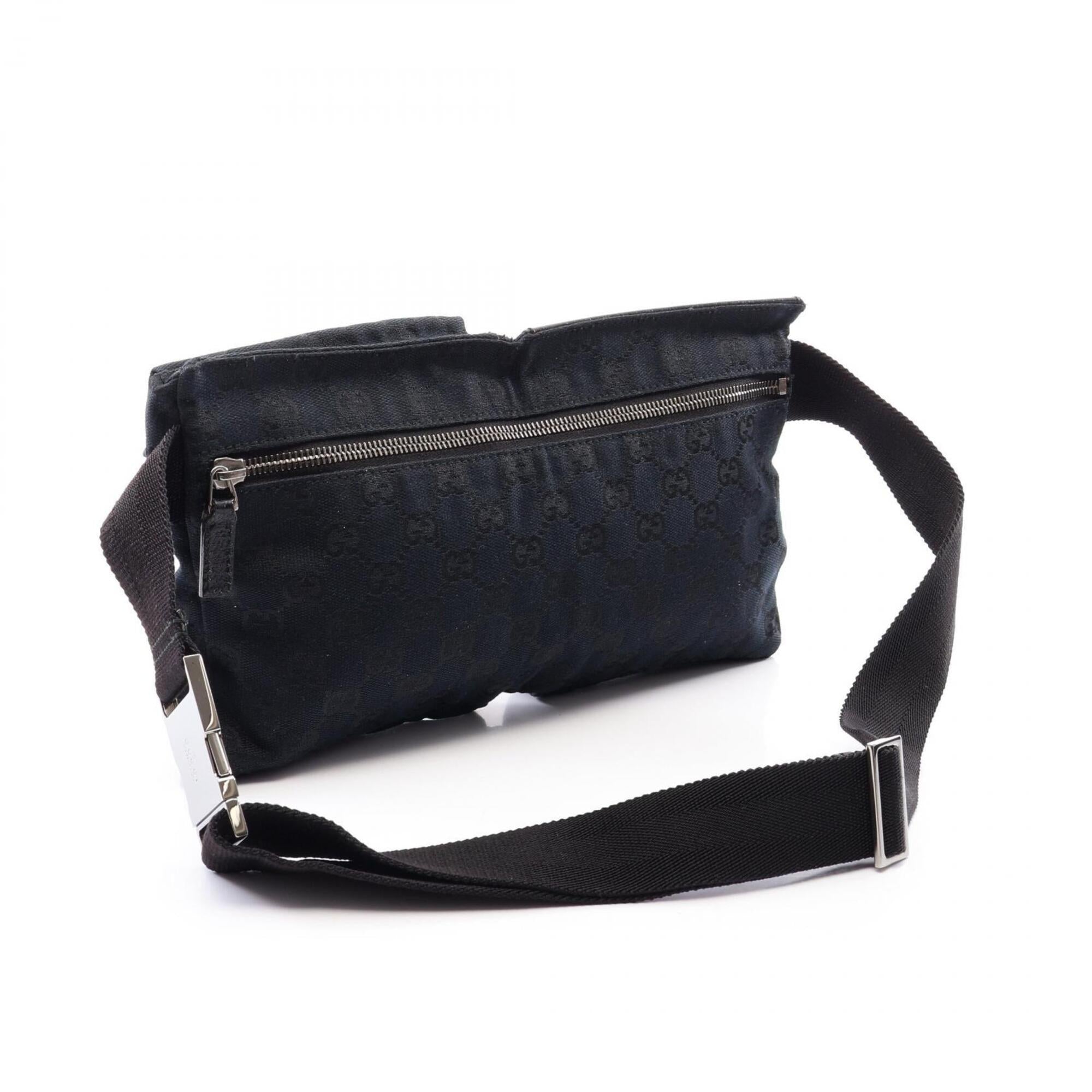 Gucci Black Canvas Leather Fanny Pack Handbag (Pre-Owned)