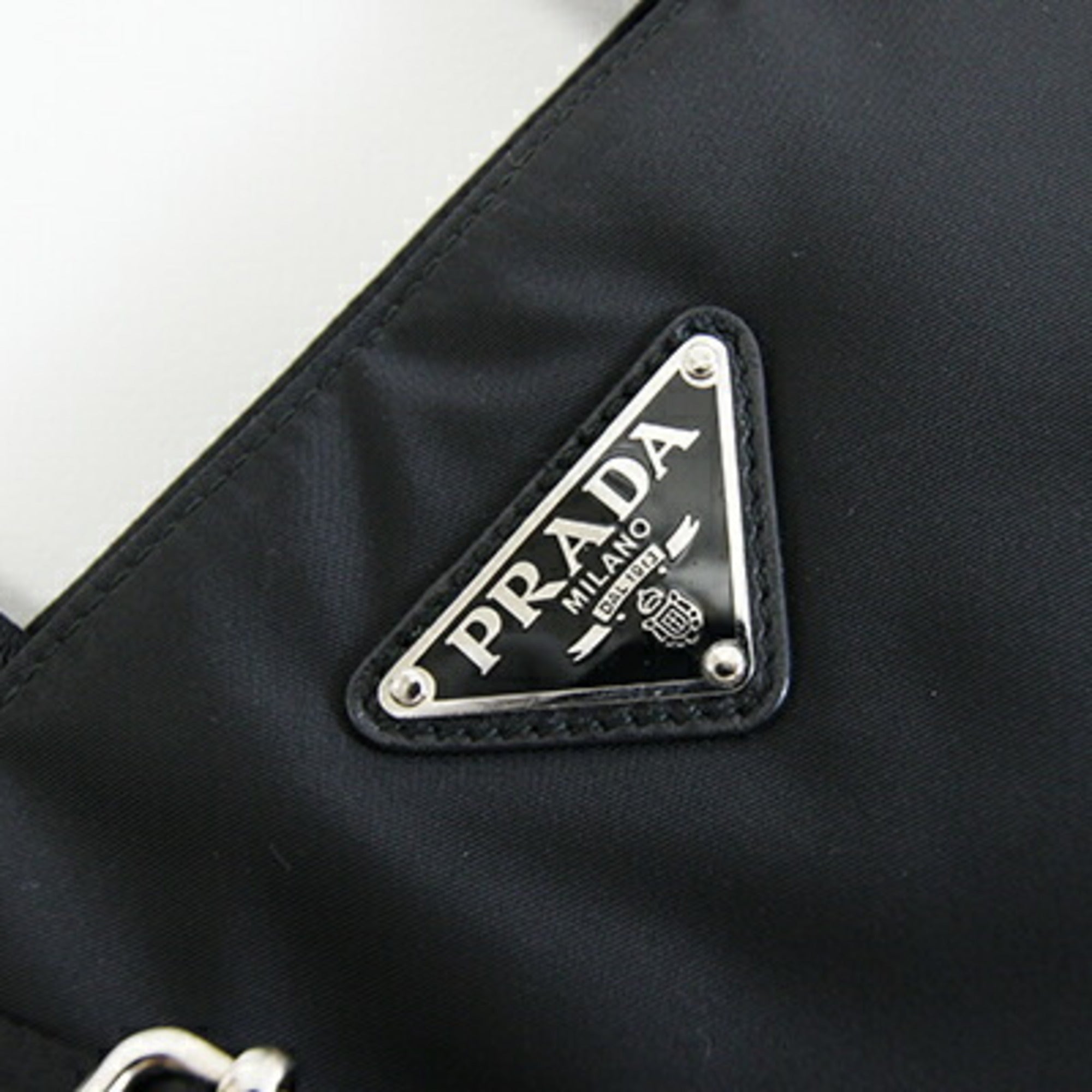 Prada Black Nero Nylon Leather Handbag (Pre-Owned)