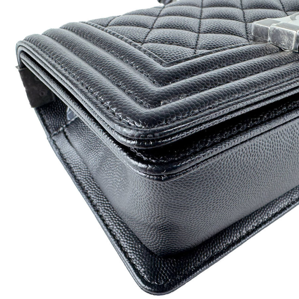 Chanel Black Grained Calfskin Leather Shoulder Bag (Pre-Owned)