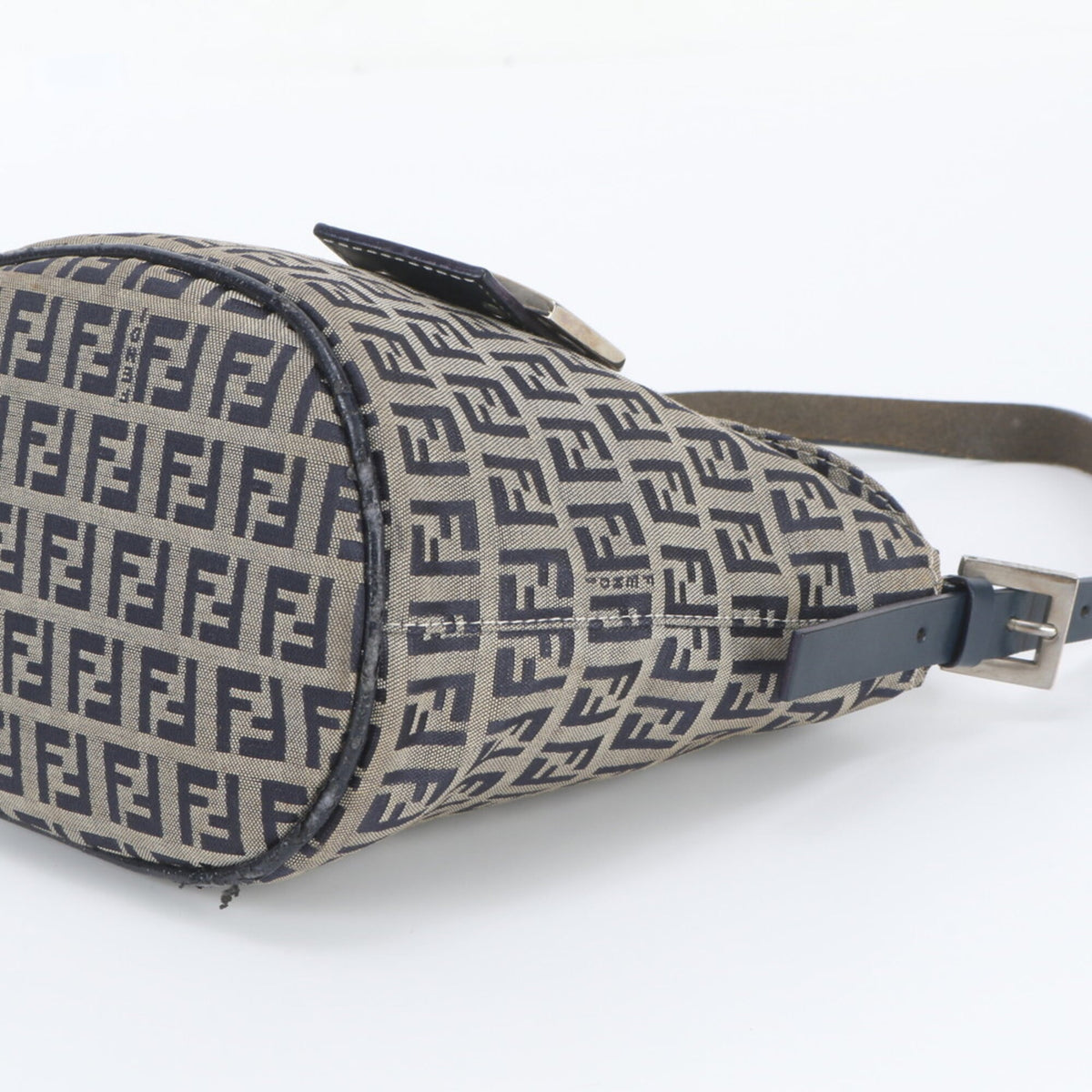 Fendi Gray Navy Leather Canvas Handbag (Pre-Owned)