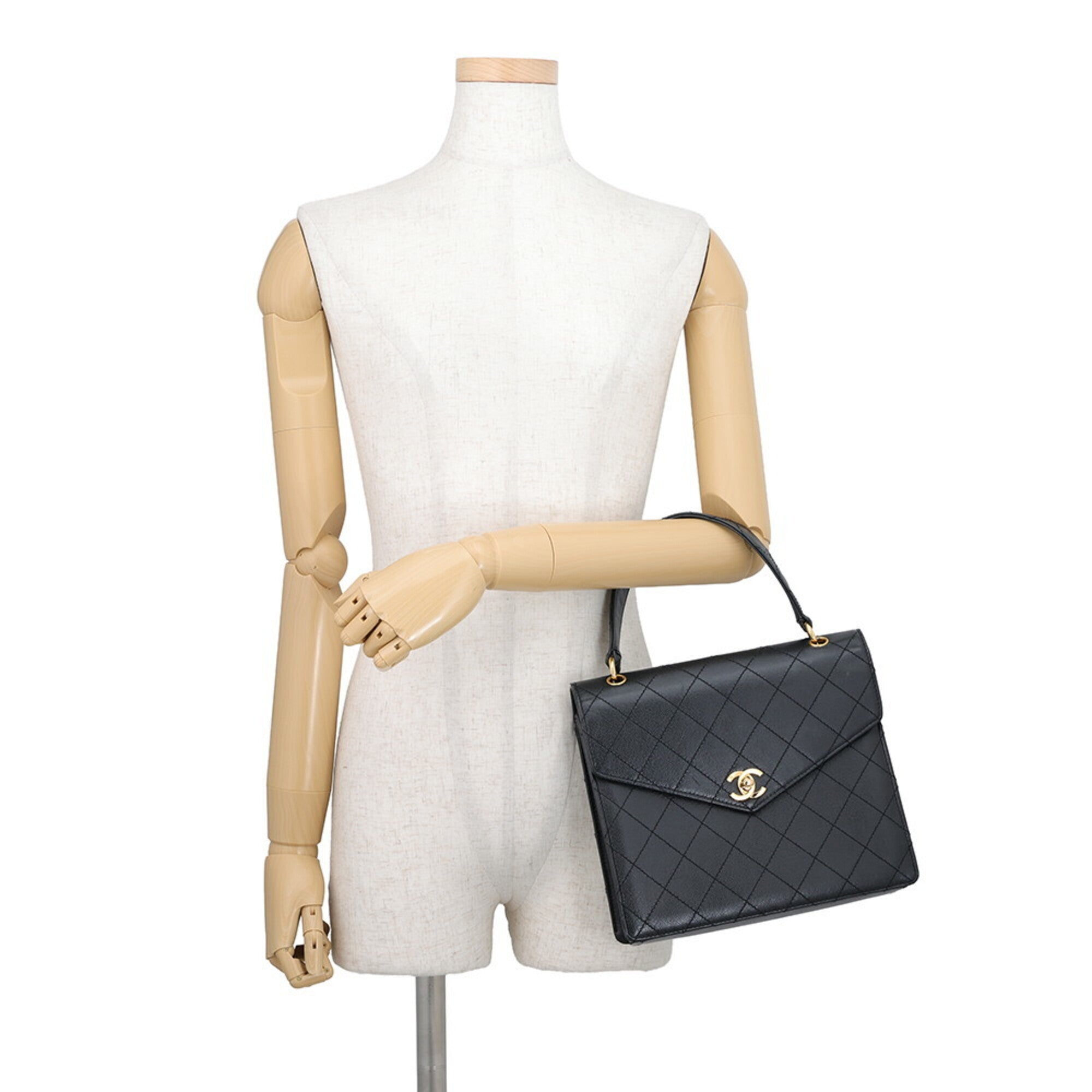 Chanel Black Grained Calfskin Handbag (Pre-Owned)