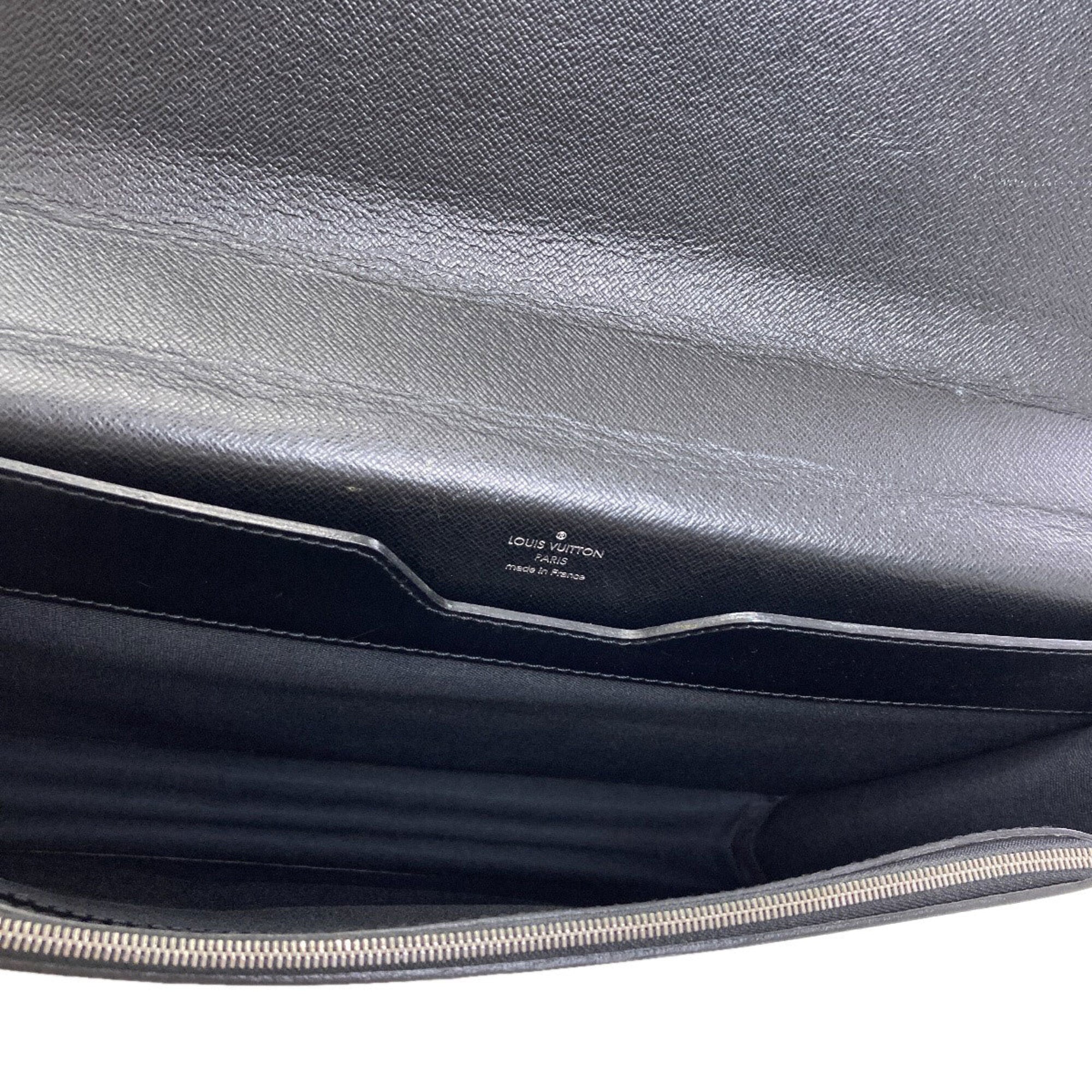 Louis Vuitton Black Epi Leather Handbag (Pre-Owned)