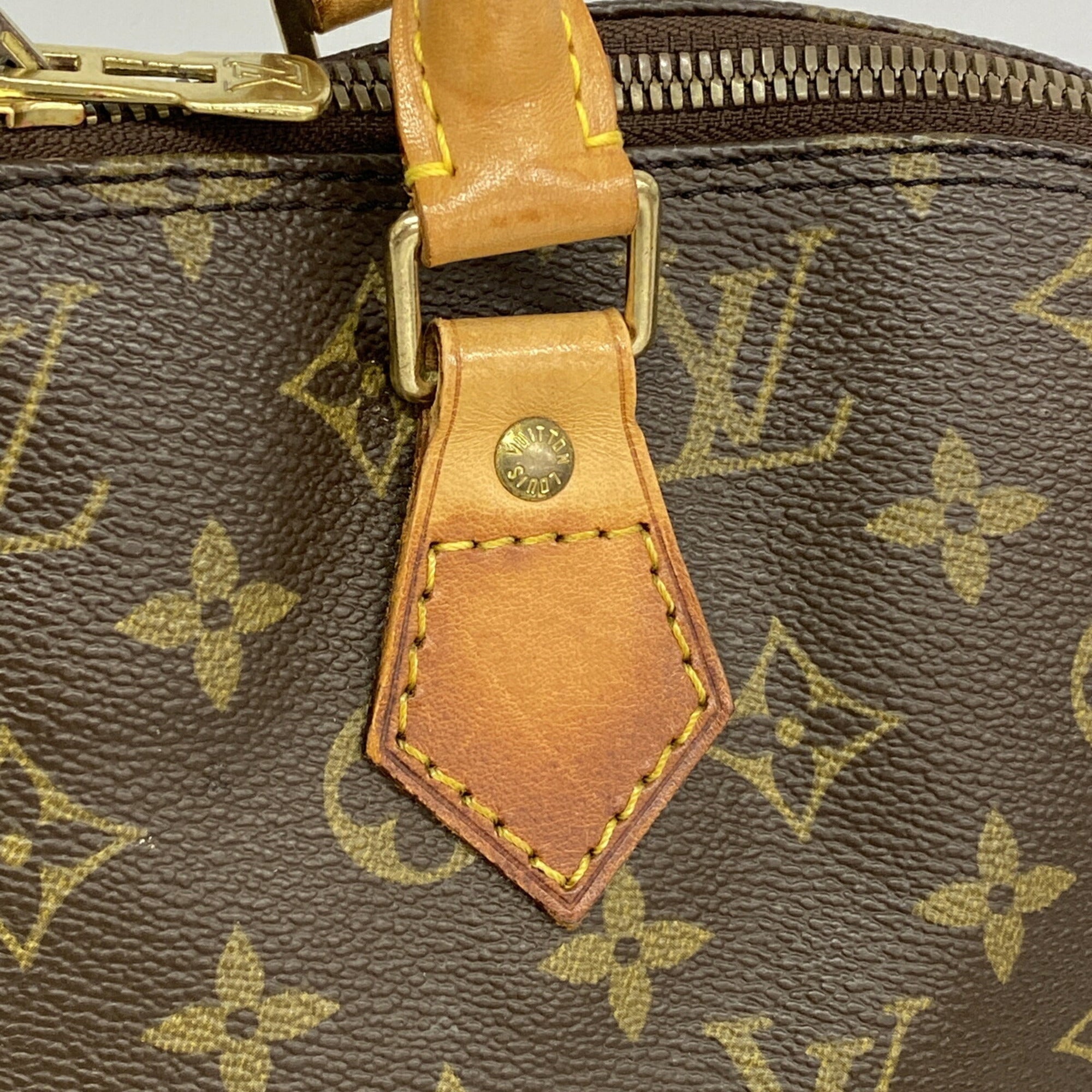 Louis Vuitton Brown Handbag (Pre-Owned)