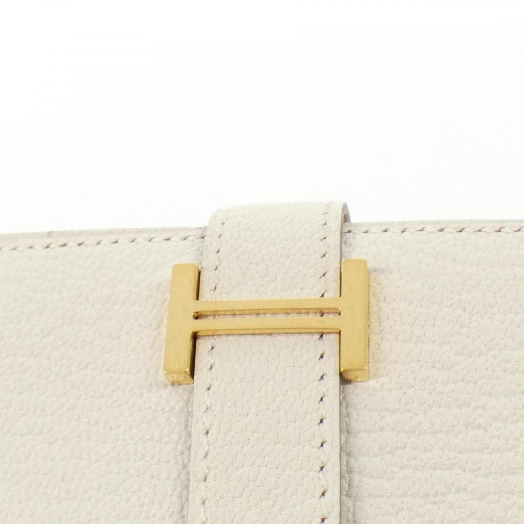 Hermes White Chevre Leather Long Wallet (Bi-Fold) (Pre-Owned)