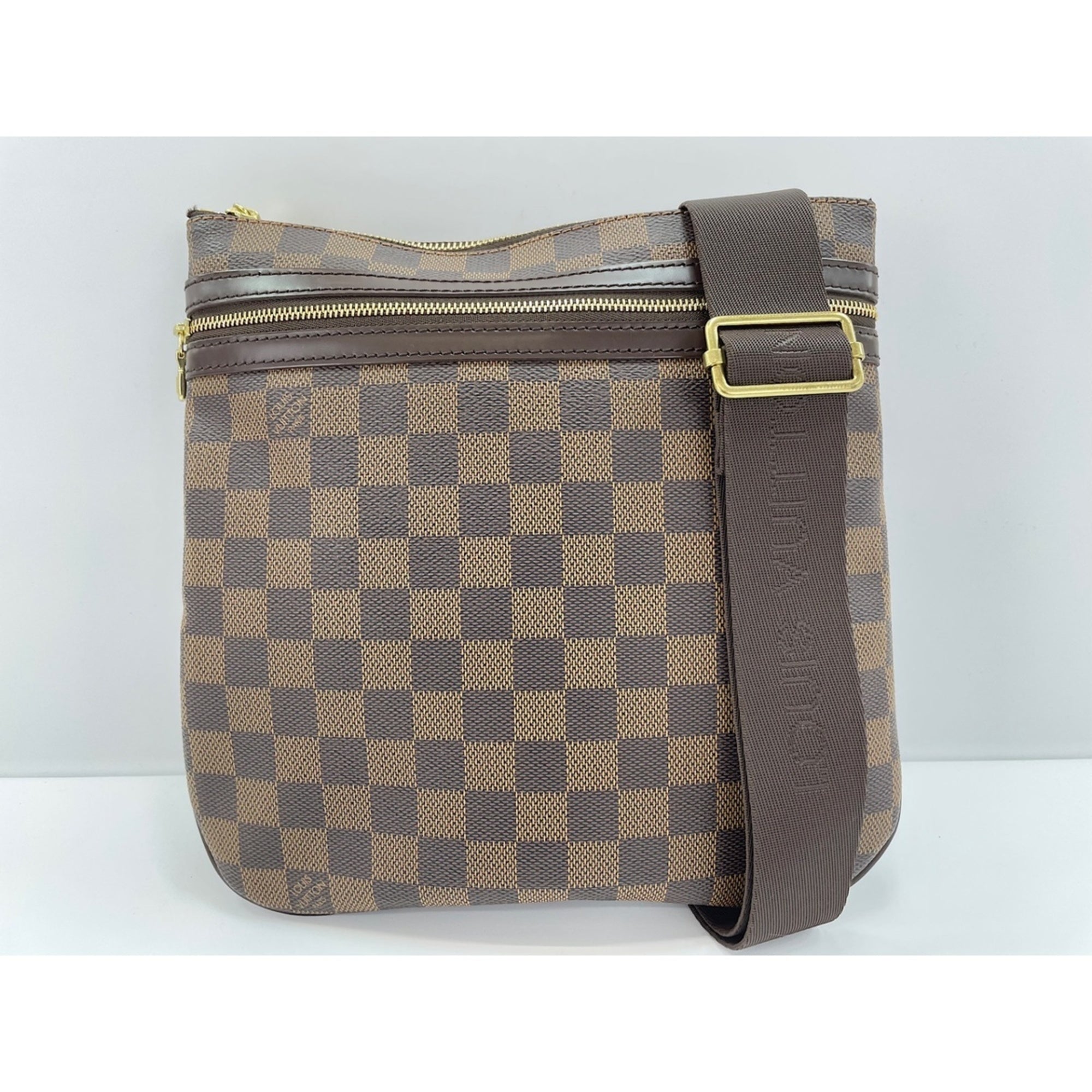 Louis Vuitton Brown Shoulder Bag (Pre-Owned)
