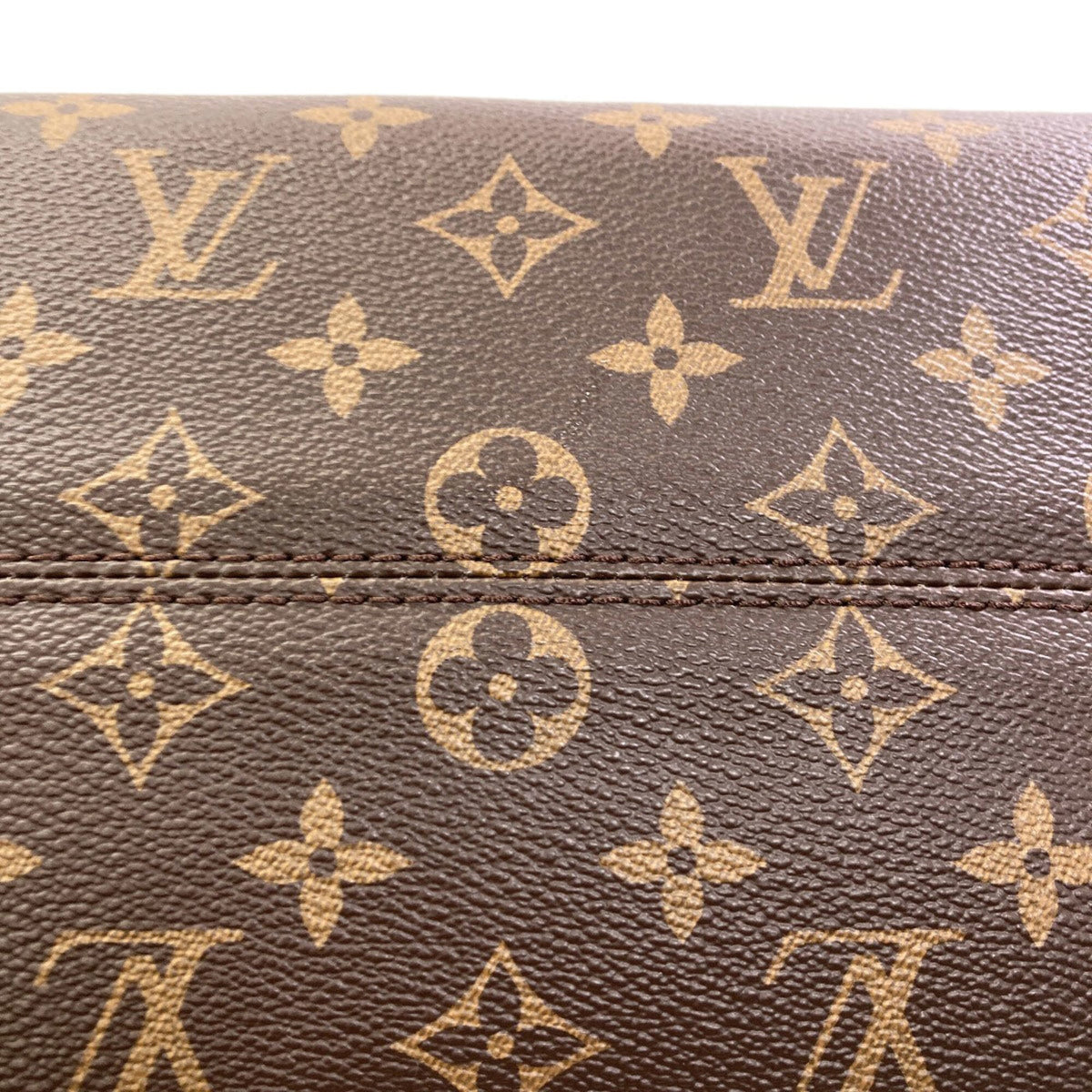 Louis Vuitton Monogram Monogram Canvas Handbag (Pre-Owned)