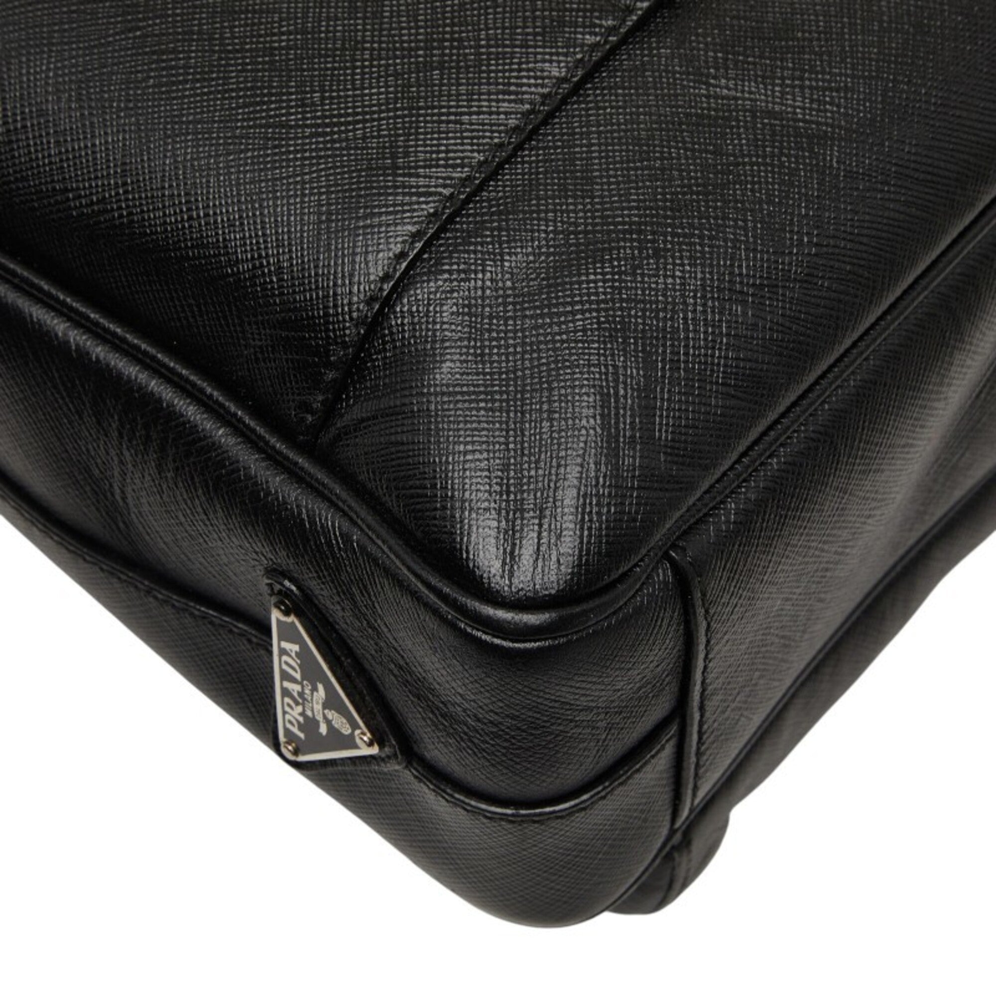 Prada Black Leather Shoulder Bag (Pre-Owned)