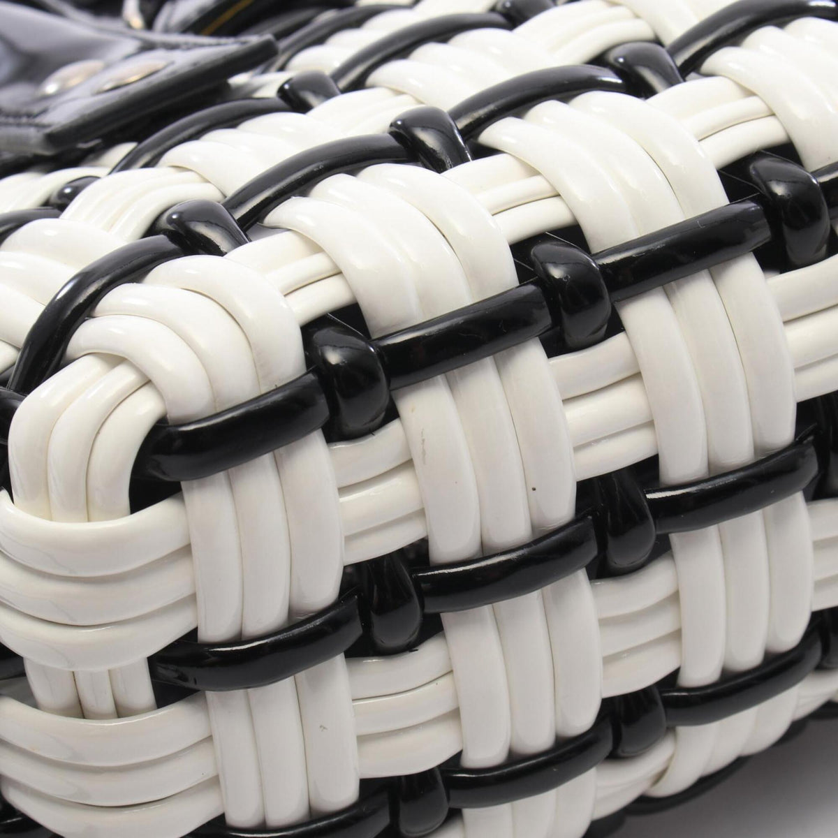 Balenciaga Black White Leather Basket Handbag (Pre-Owned)