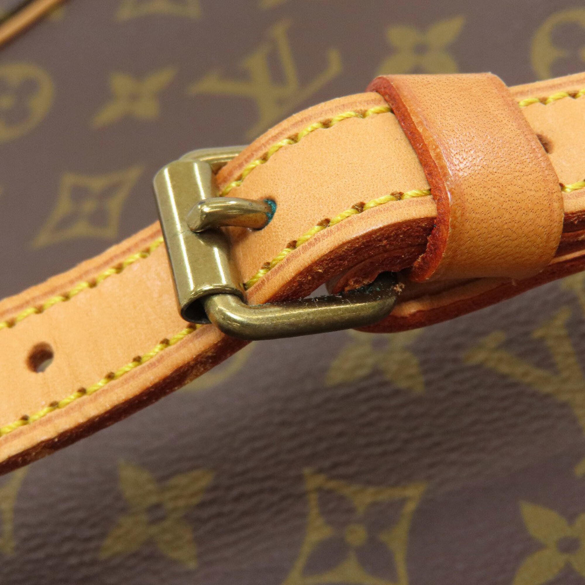 Louis Vuitton Monogram Monogram Shoulder Bag (Pre-Owned)