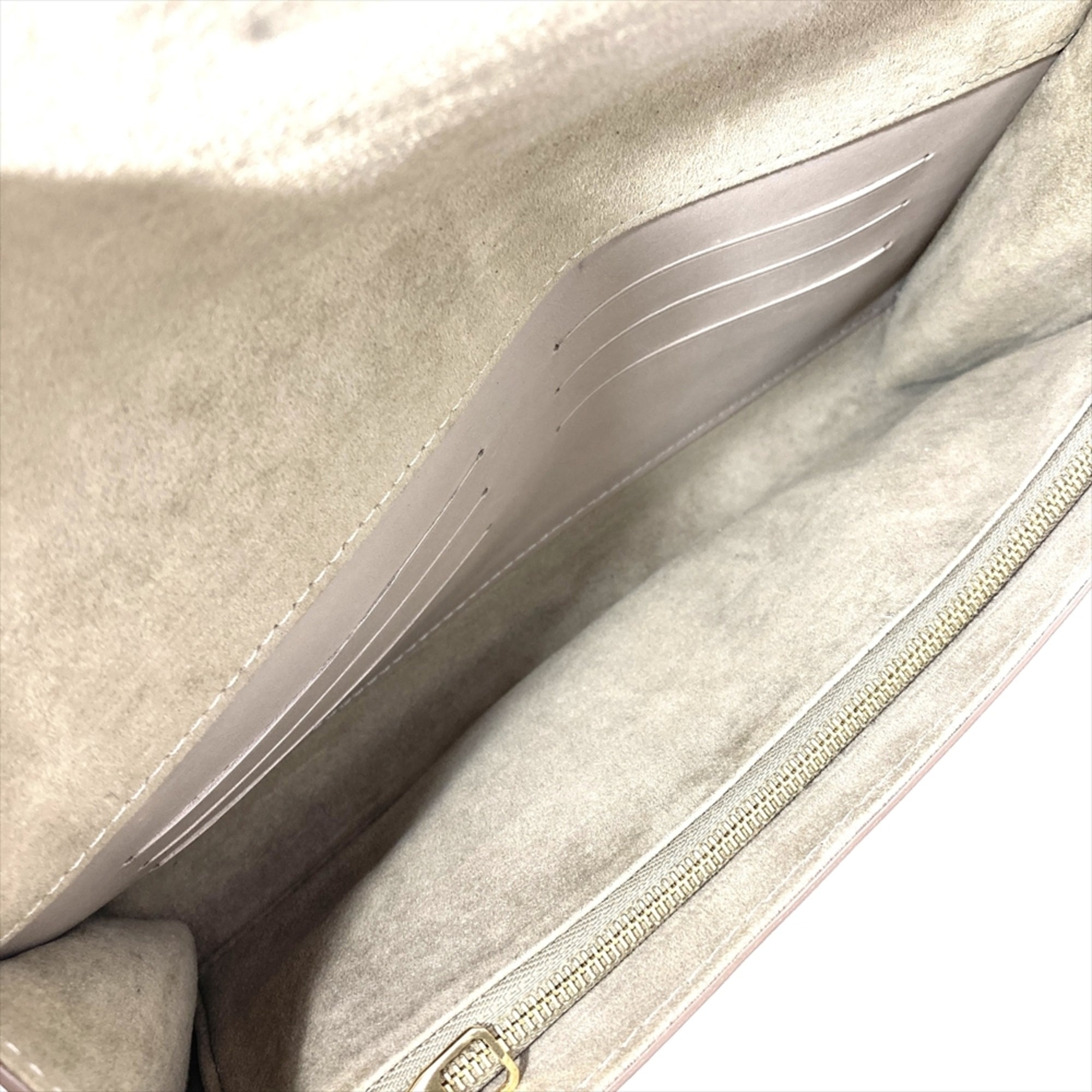 Louis Vuitton Gold Clutch Bag Pochette (Pre-Owned)