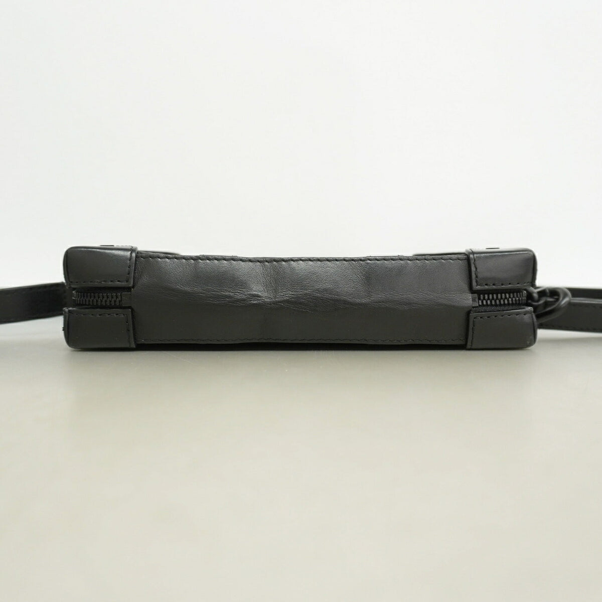 Louis Vuitton Black Shoulder Bag (Pre-Owned)