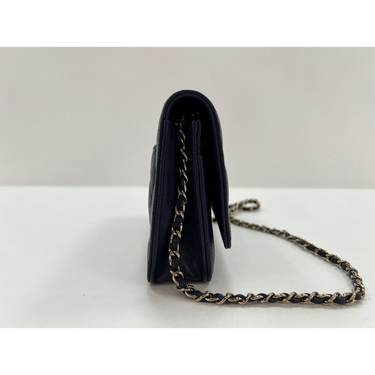 Chanel Navy Shoulder Bag (Pre-Owned)