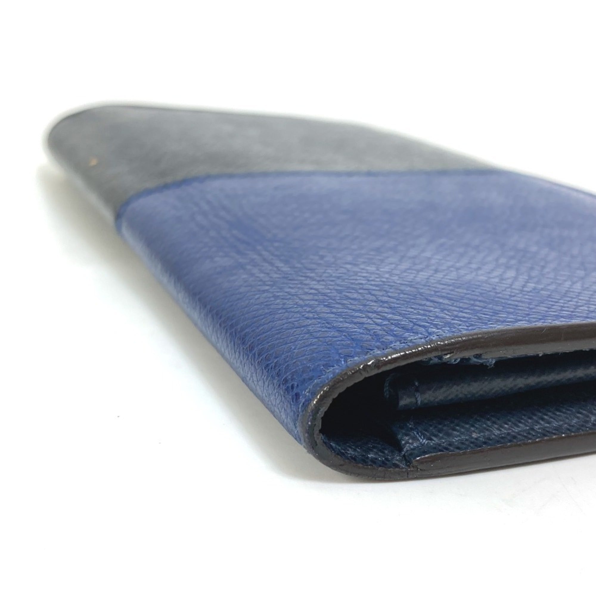 Louis Vuitton Taiga Blue Navy Taiga Leather Long Wallet (Bi-Fold) (Pre-Owned)