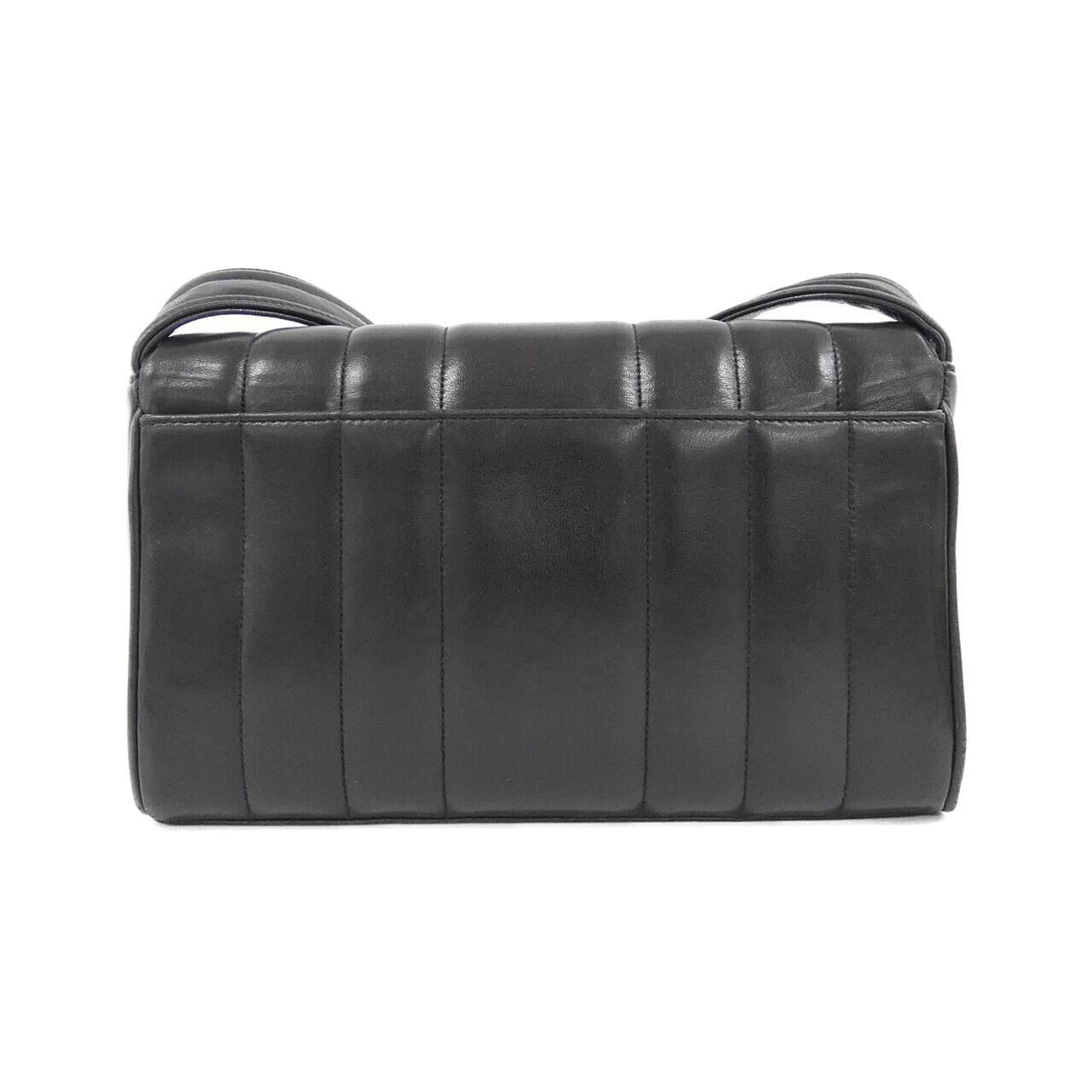 Chanel Black Leather Shoulder Bag (Pre-Owned)