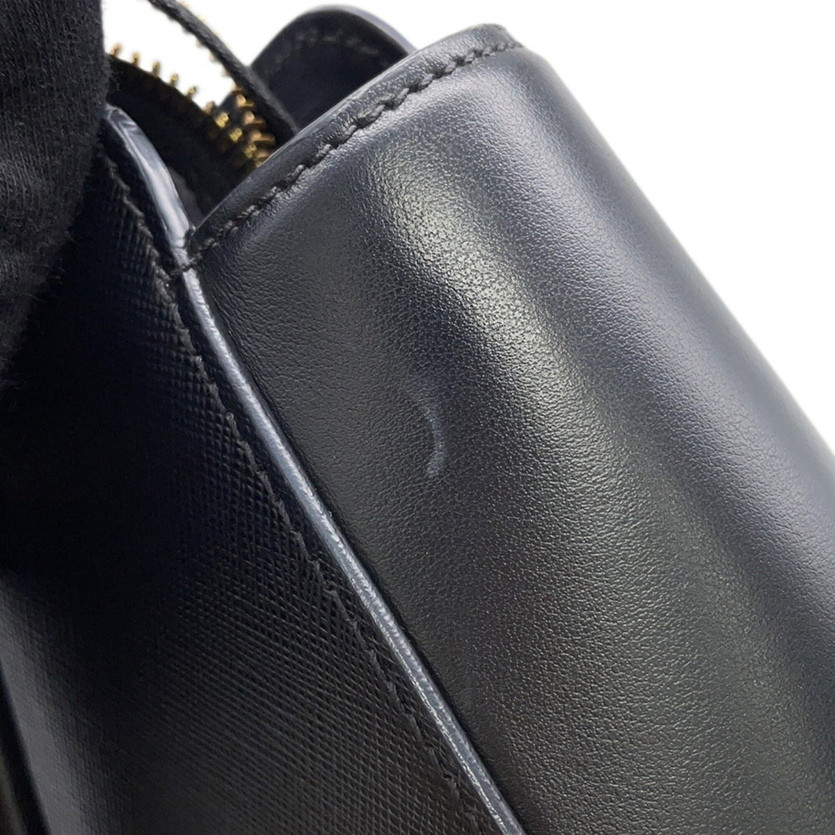 Prada Black Leather Handbag (Pre-Owned)