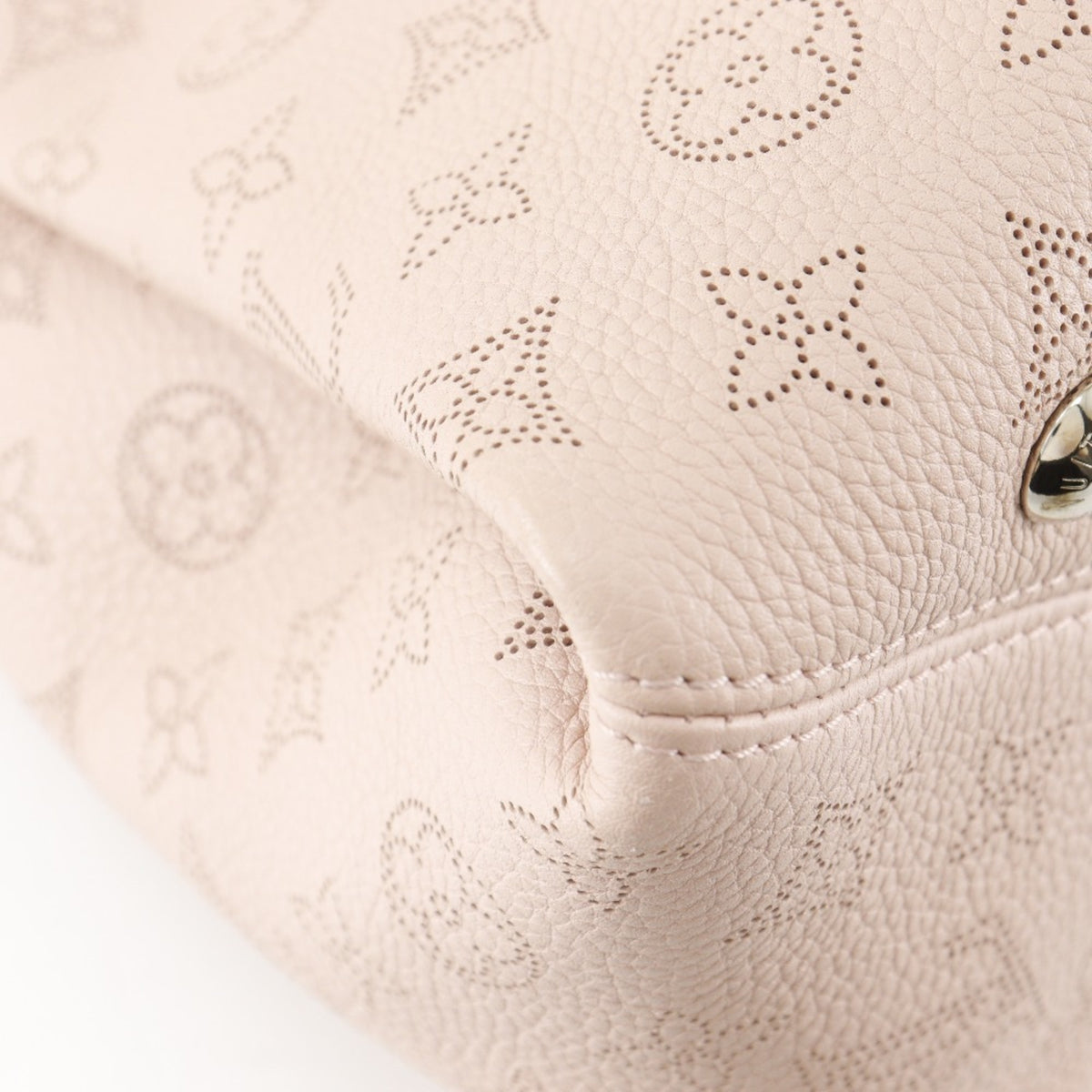 Louis Vuitton Magnolia Pink Monogram Mahina Leather Tote Bag (Pre-Owned)