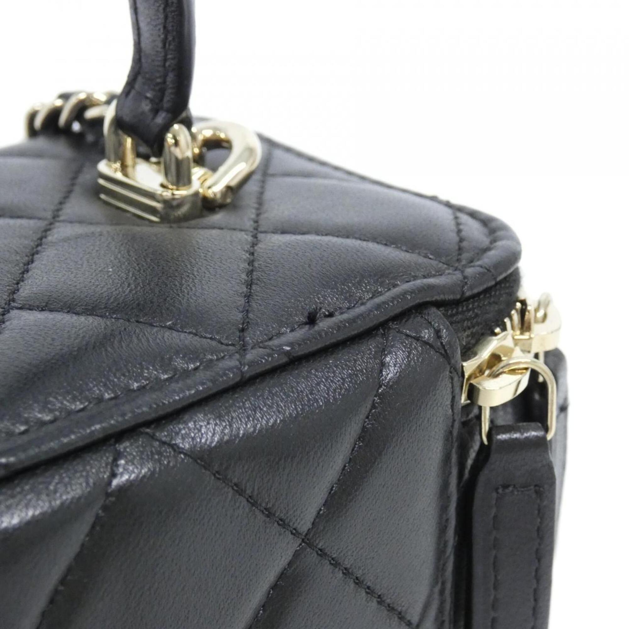 Chanel Black Leather Handbag (Pre-Owned)