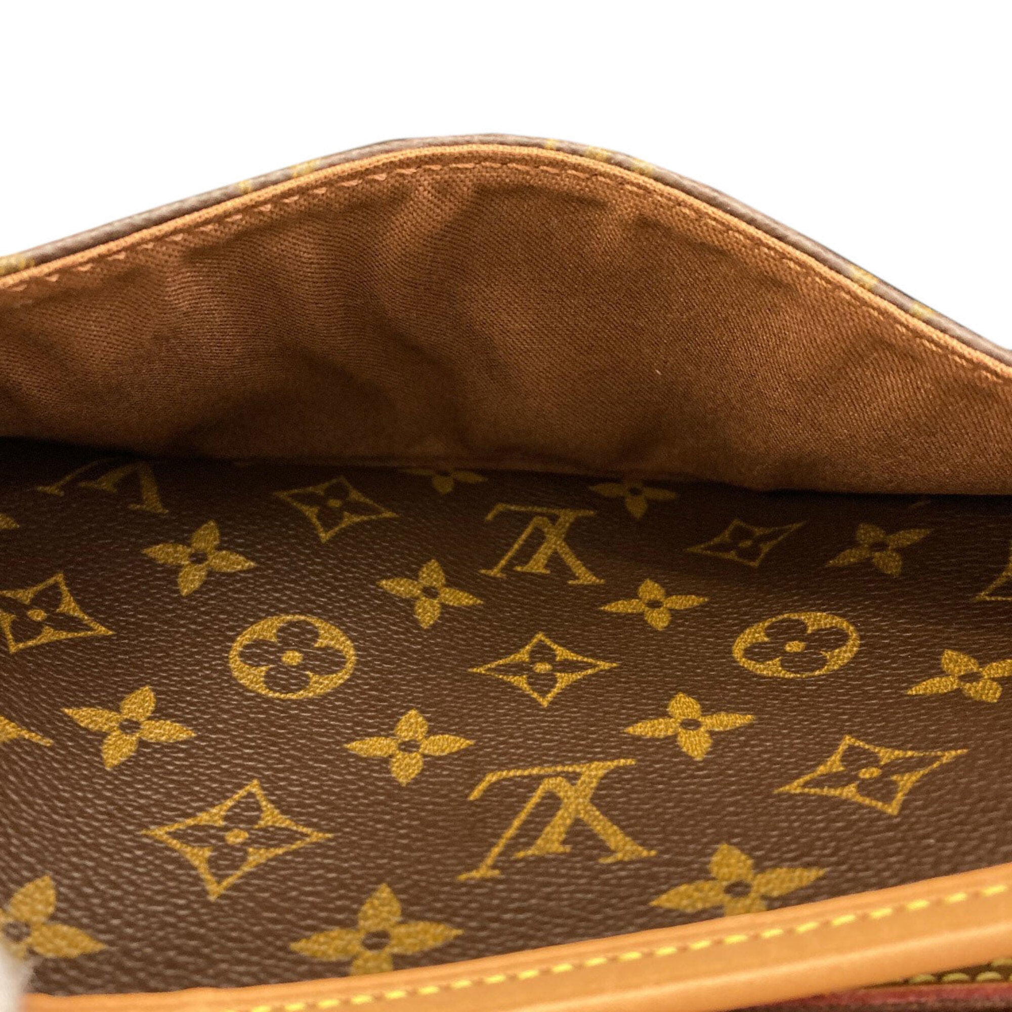 Louis Vuitton Monogram Monogram Shoulder Bag (Pre-Owned)