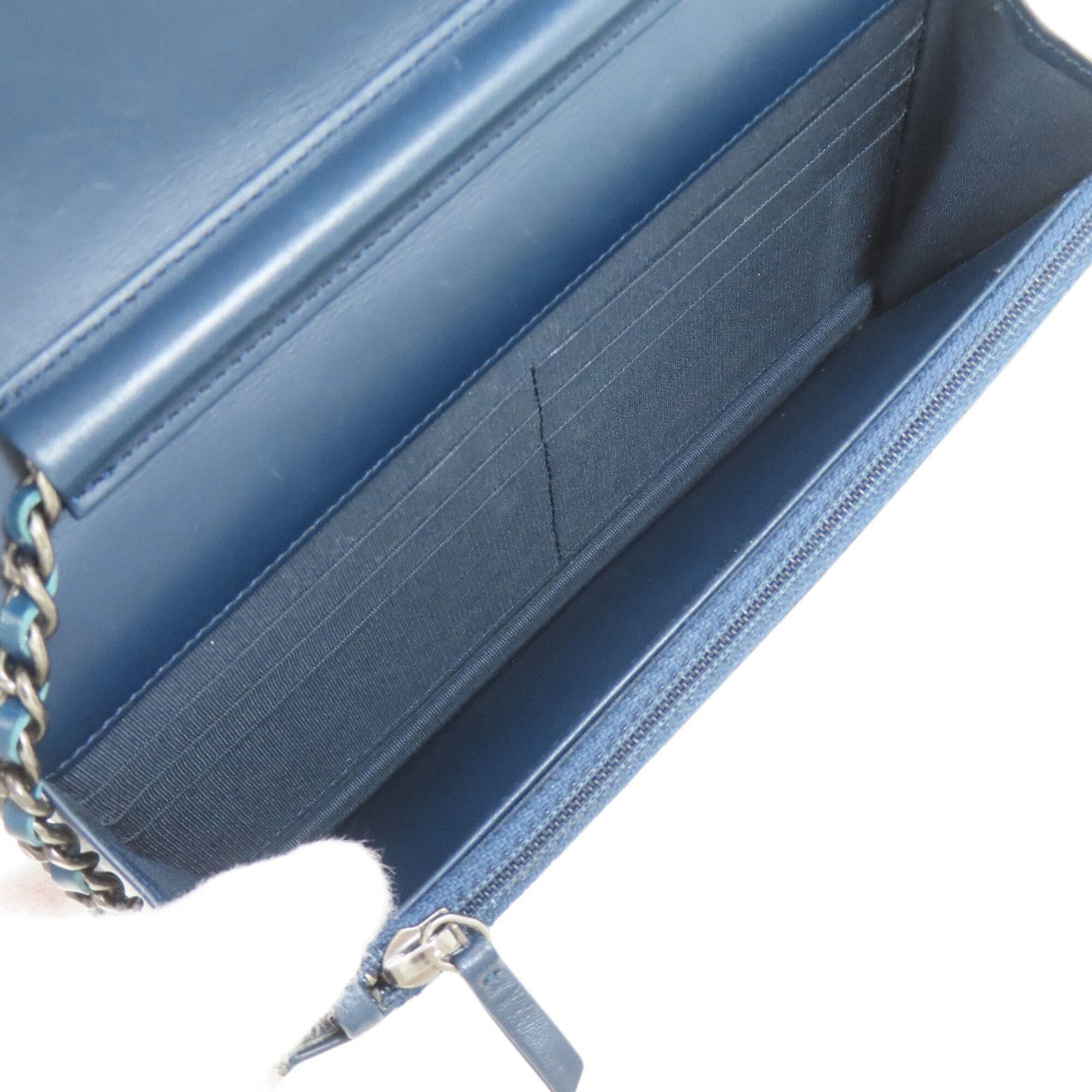 Chanel Matelasse Blue Leather Chain/Shoulder Wallet (Pre-Owned)