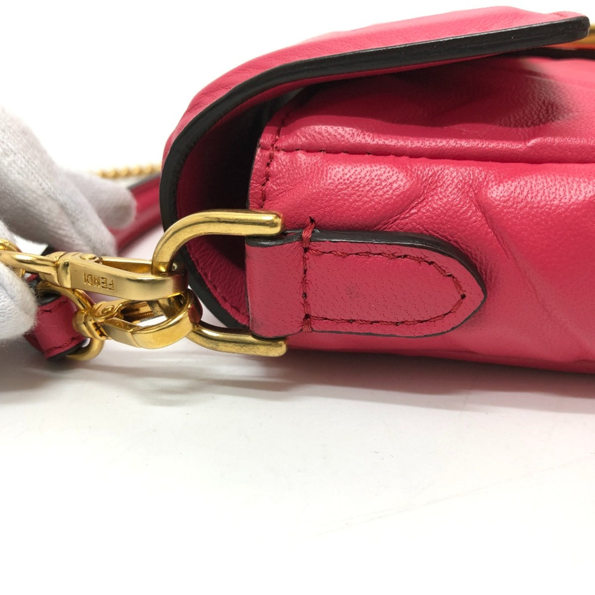 Fendi Pink Leather Shoulder Bag (Pre-Owned)