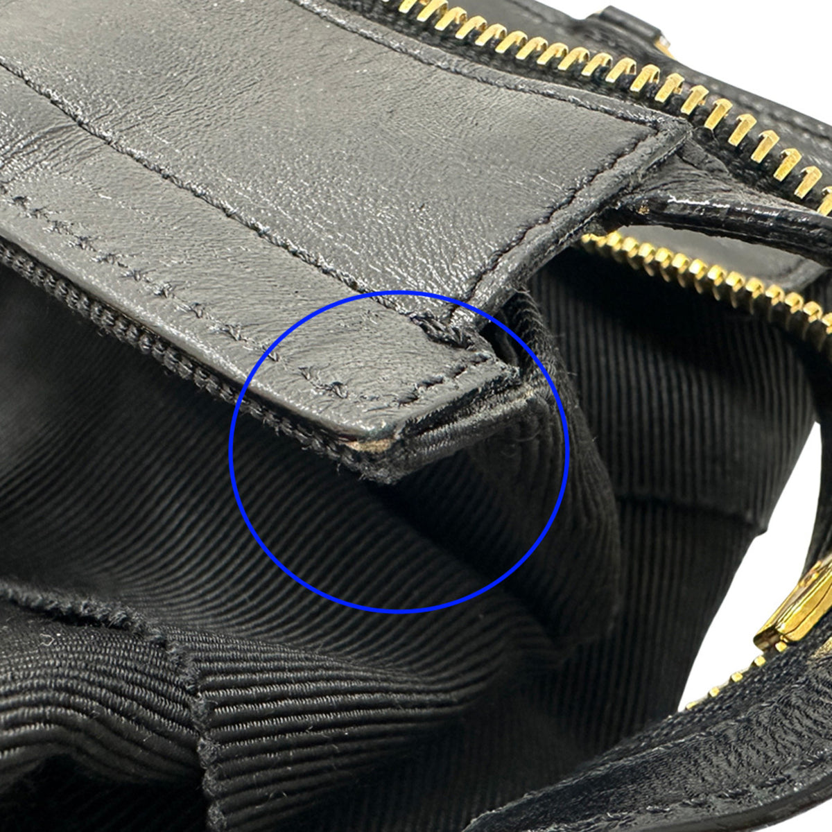 Salvatore Ferragamo Black Nylon Shoulder Bag (Pre-Owned)