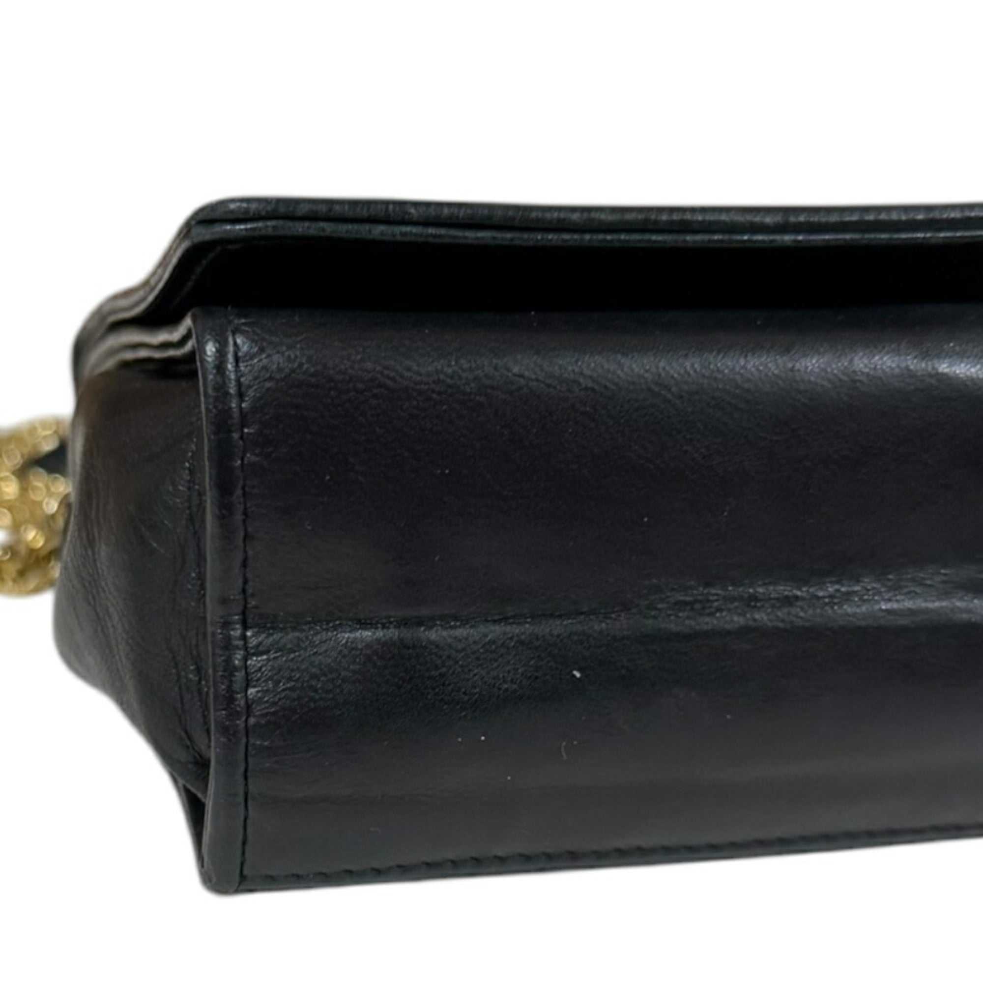 Chanel Black Leather Shoulder Bag (Pre-Owned)