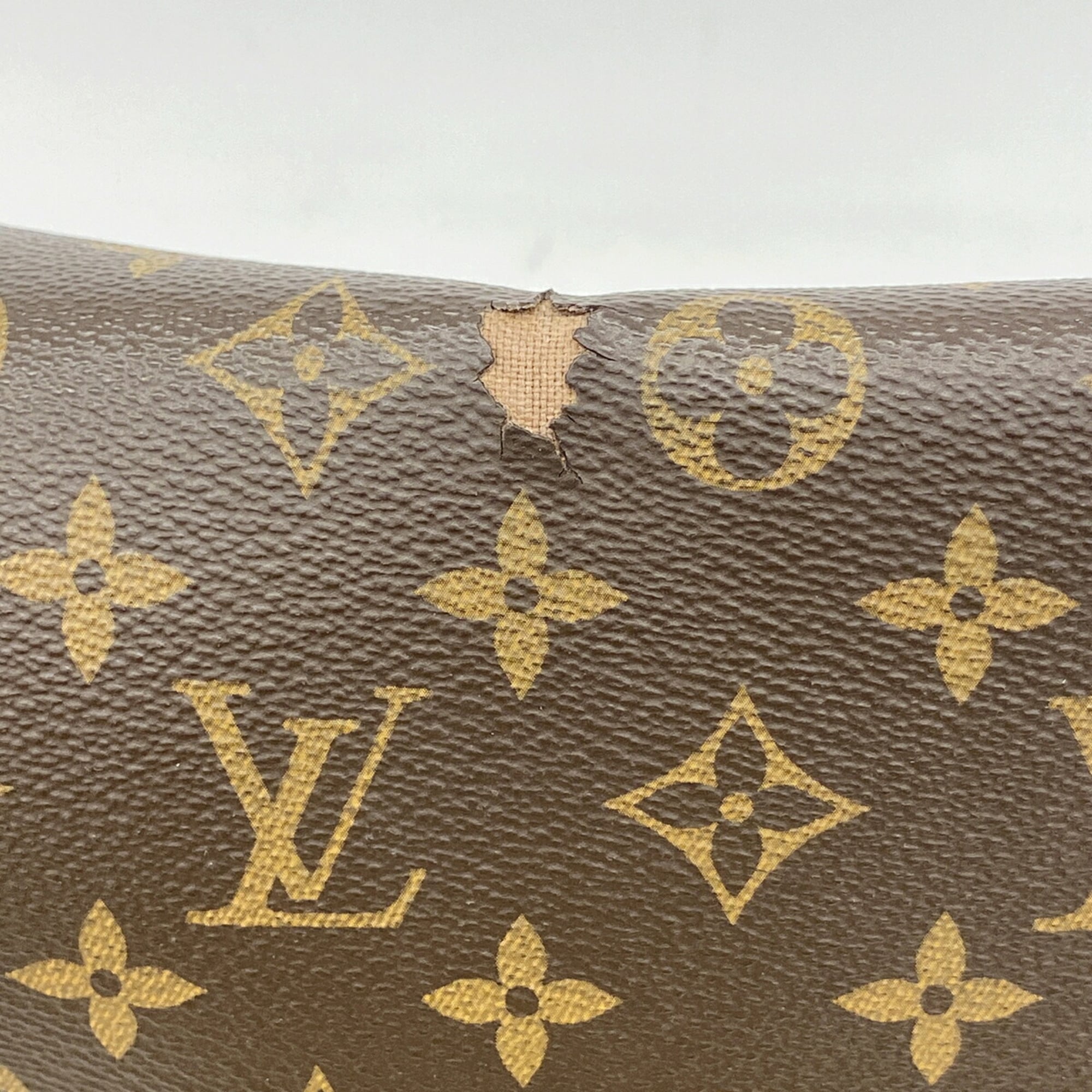 Louis Vuitton Brown Shoulder Bag (Pre-Owned)