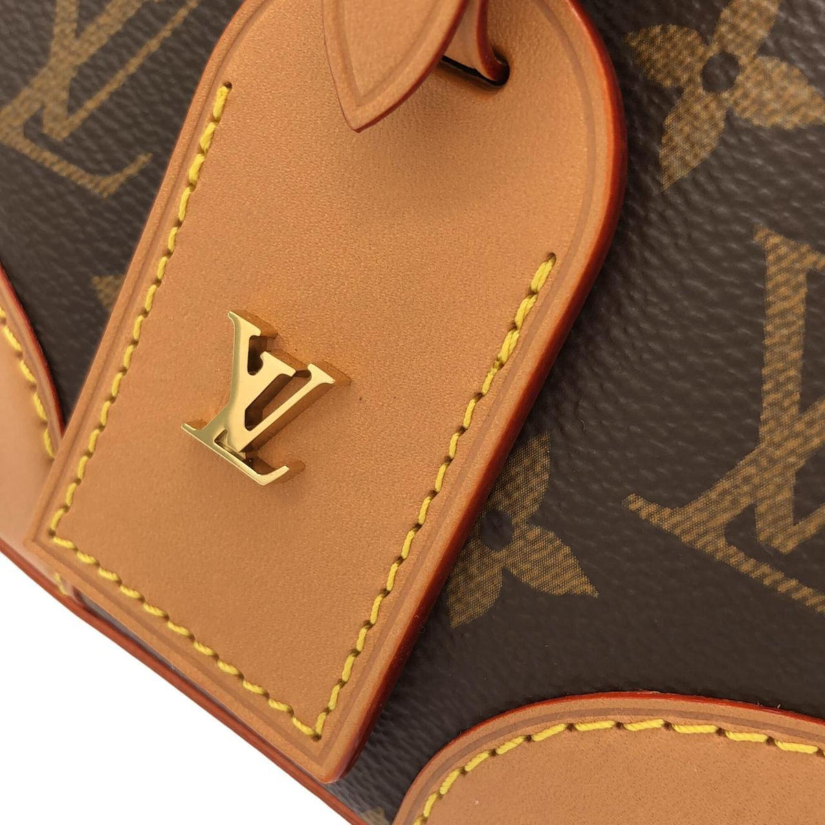 Louis Vuitton Marron Monogram Coated Canvas Shoulder Bag (Pre-Owned)