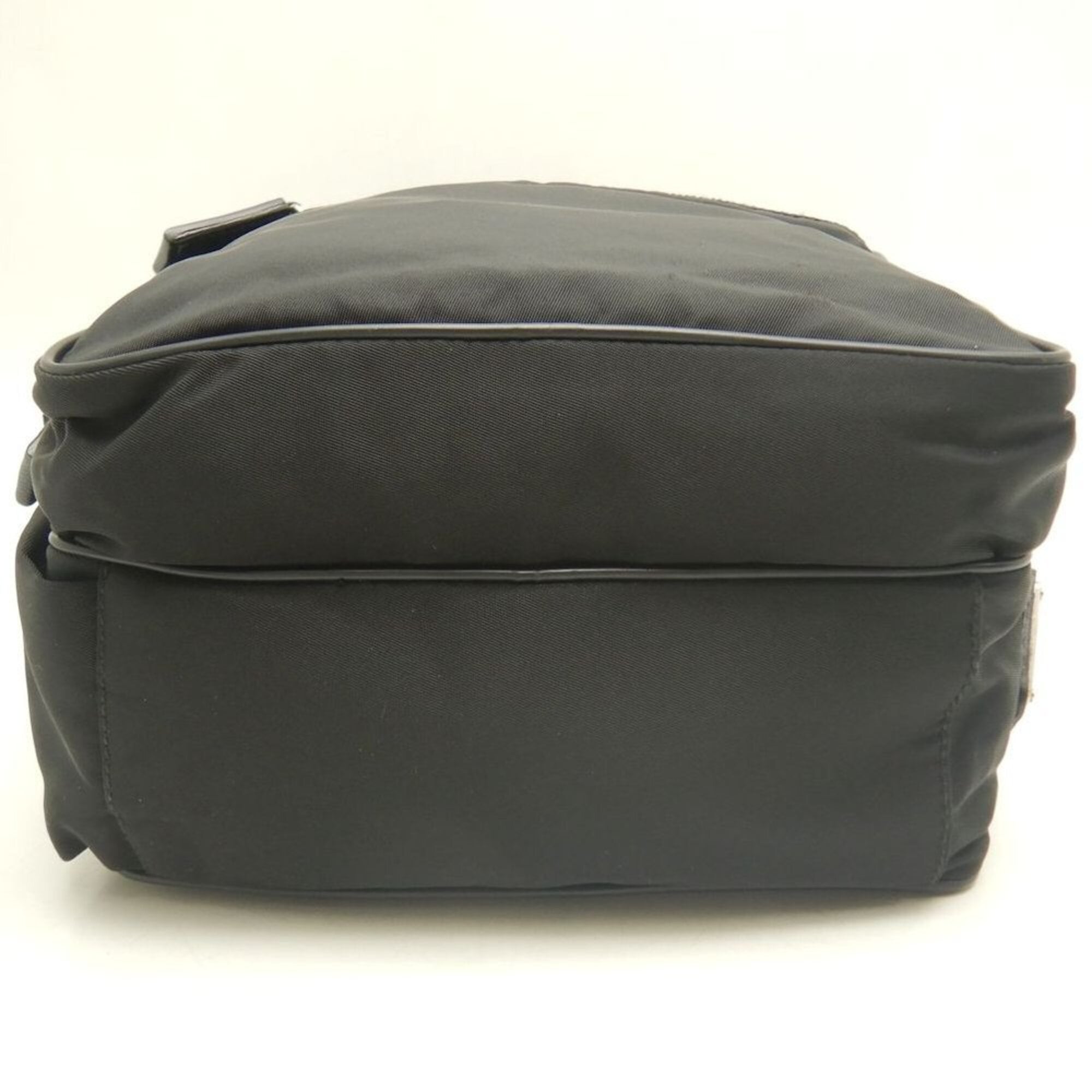Prada Nero Nylon Shoulder Bag (Pre-Owned)