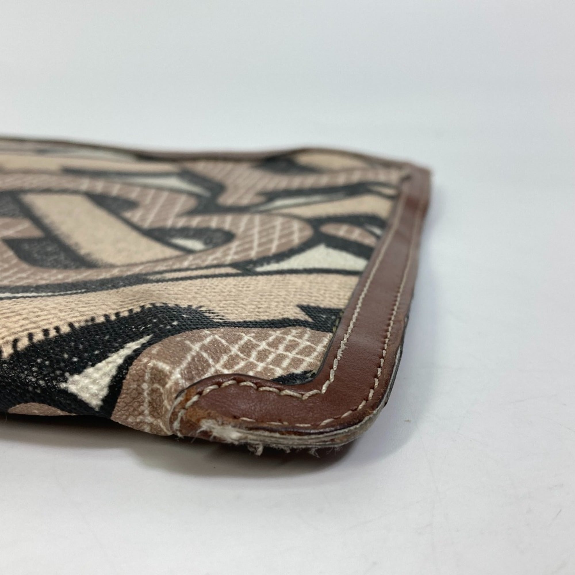Burberry Brown Other Clutch Bag (Pre-Owned)