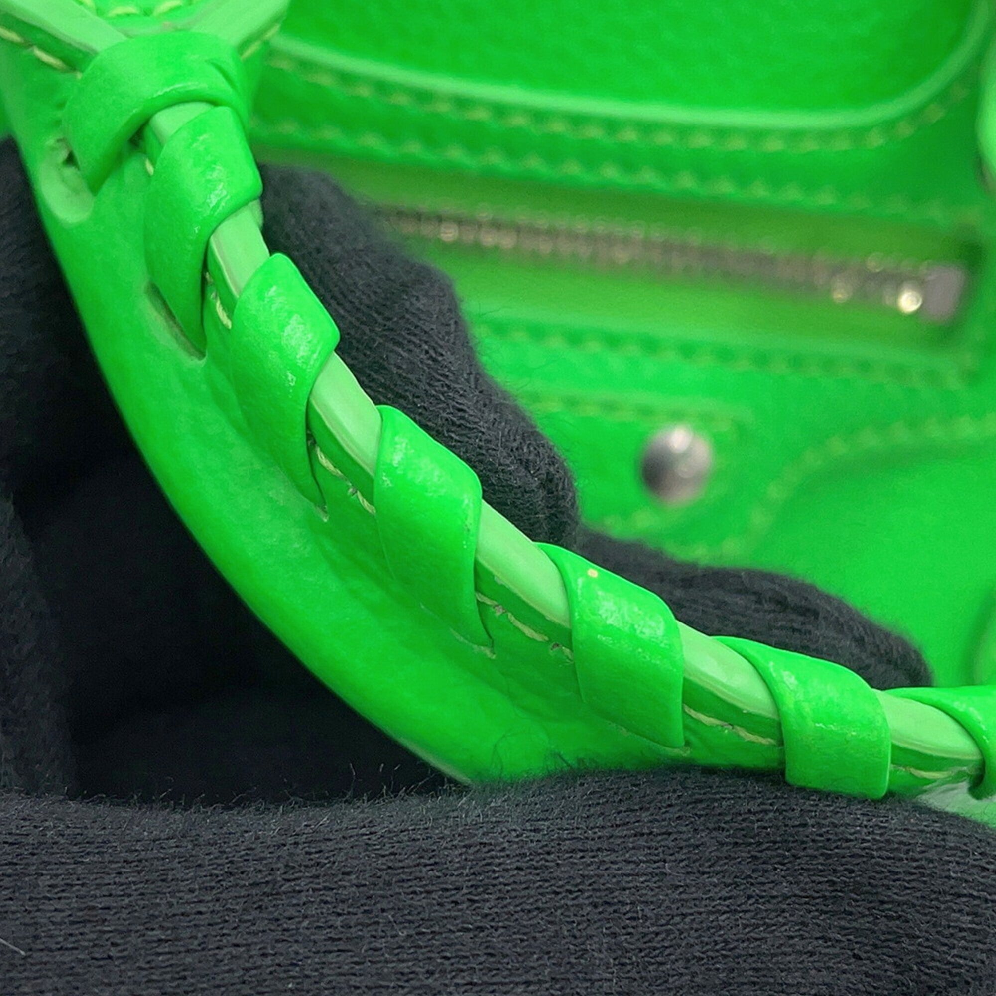 Balenciaga Green Leather Handbag (Pre-Owned)