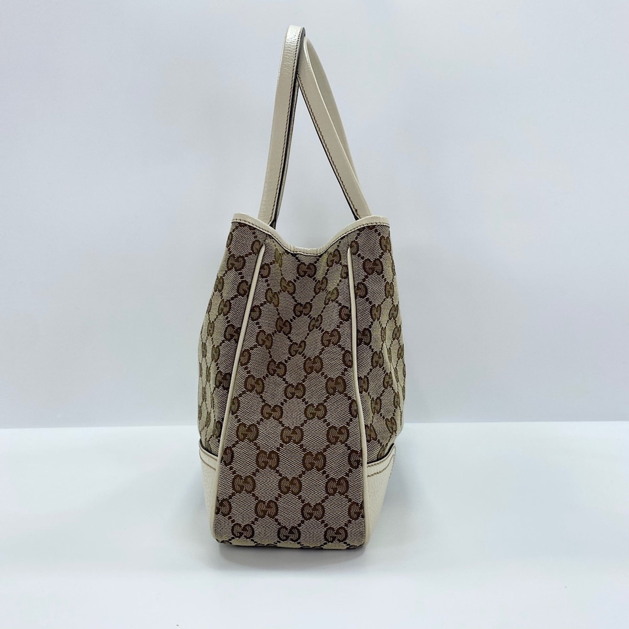 Gucci Beige Shoulder Bag (Pre-Owned)
