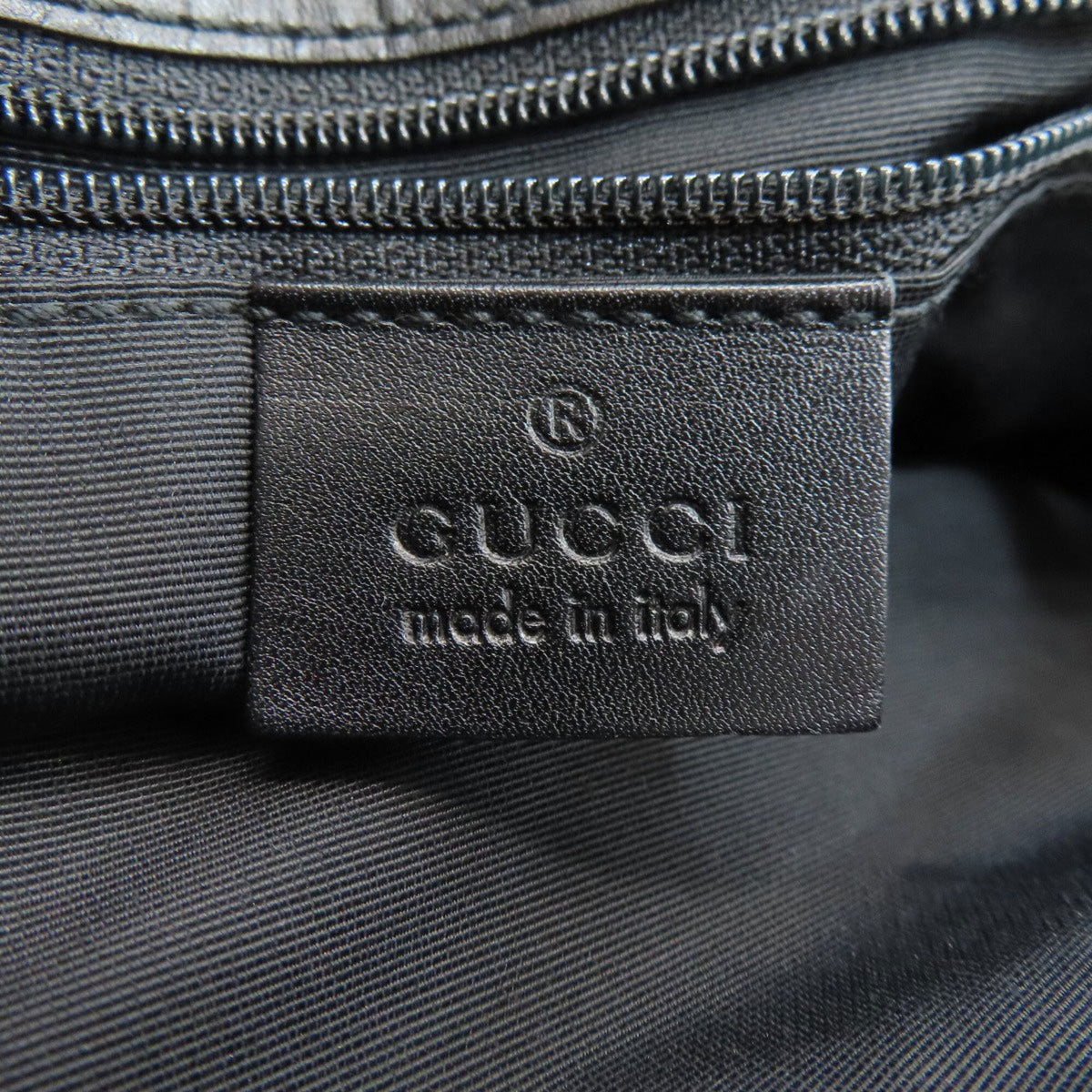 Gucci Black Canvas Shoulder Bag (Pre-Owned)