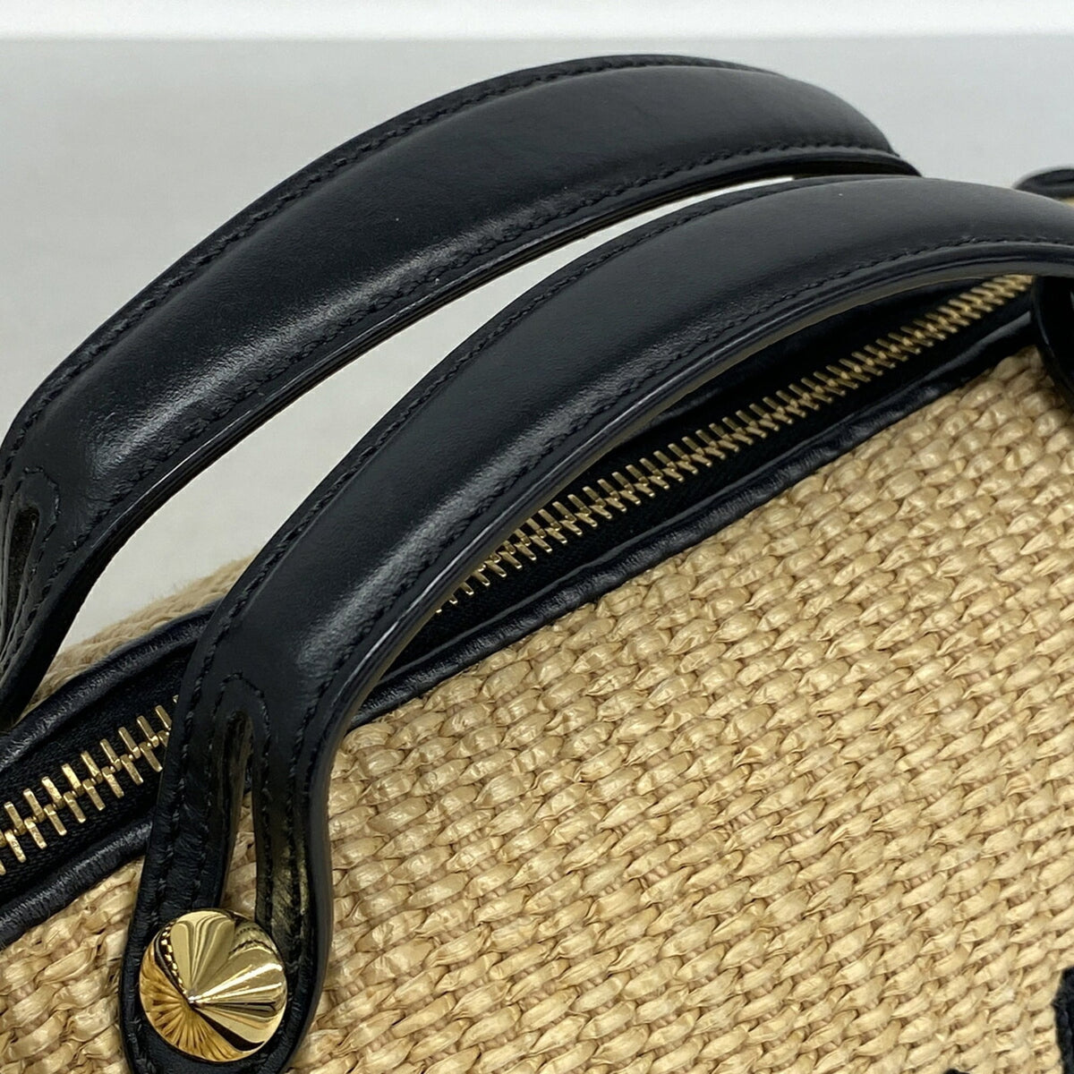 Fendi Beige Black Raffia Handbag (Pre-Owned)