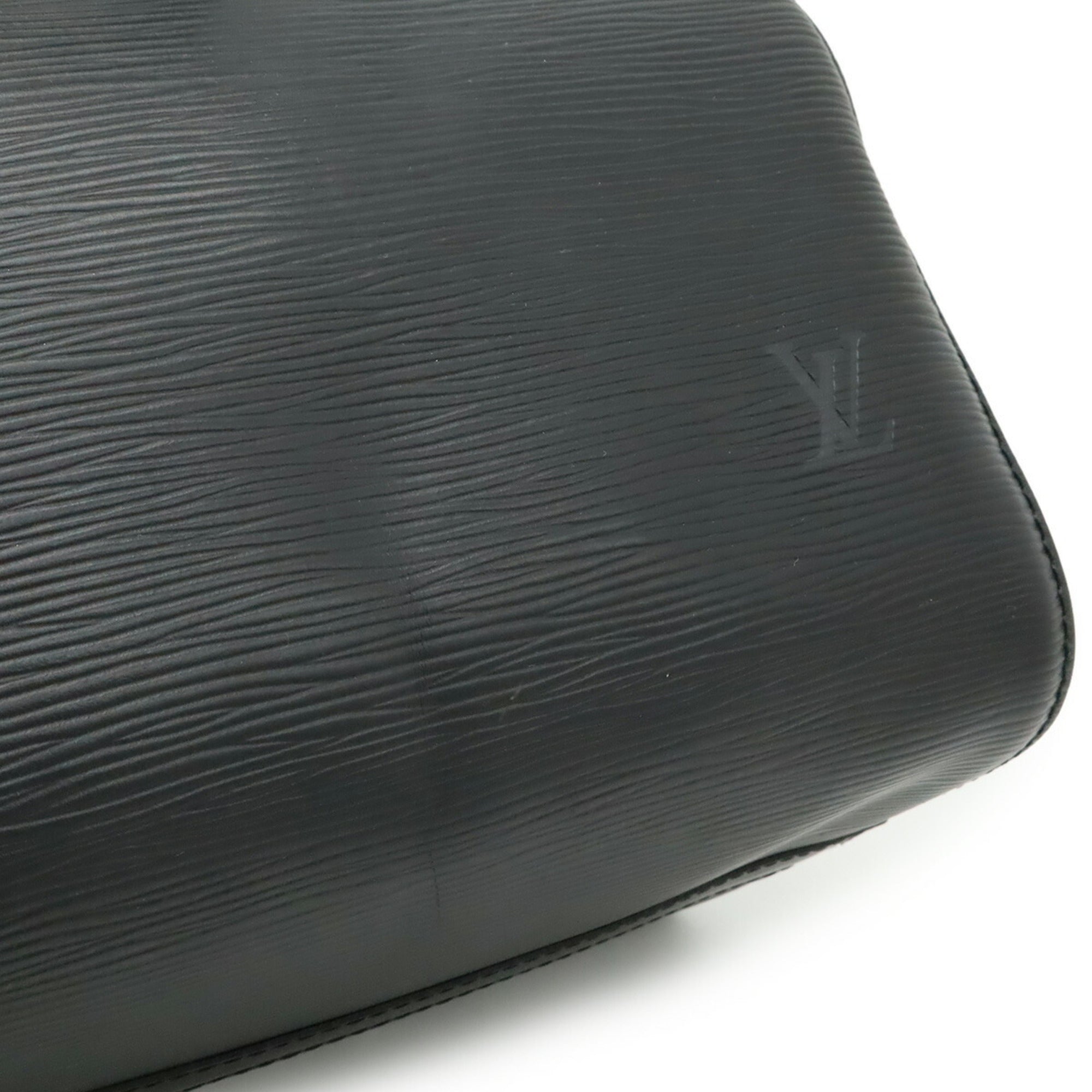 Louis Vuitton Black Noir Epi Leather Handbag (Pre-Owned)