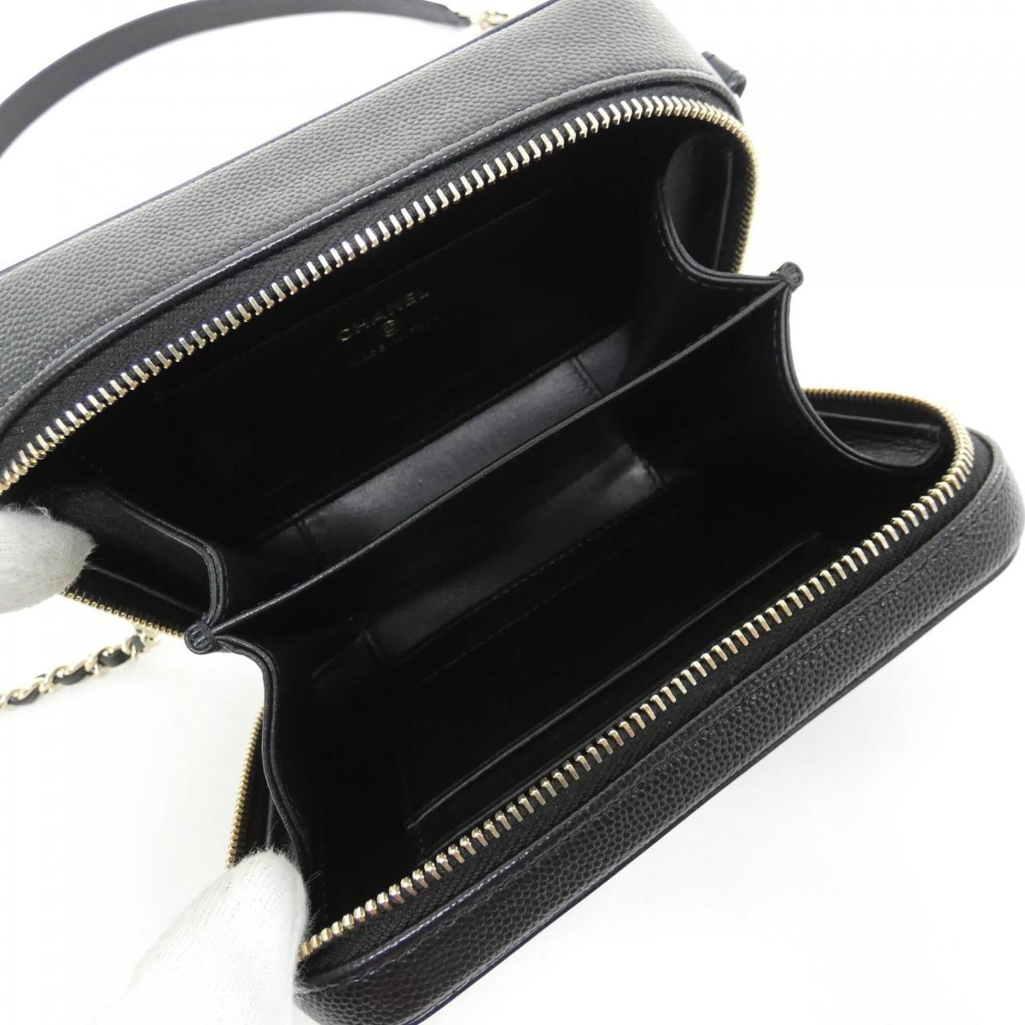 Chanel Black Grained Calfskin Shoulder Bag (Pre-Owned)