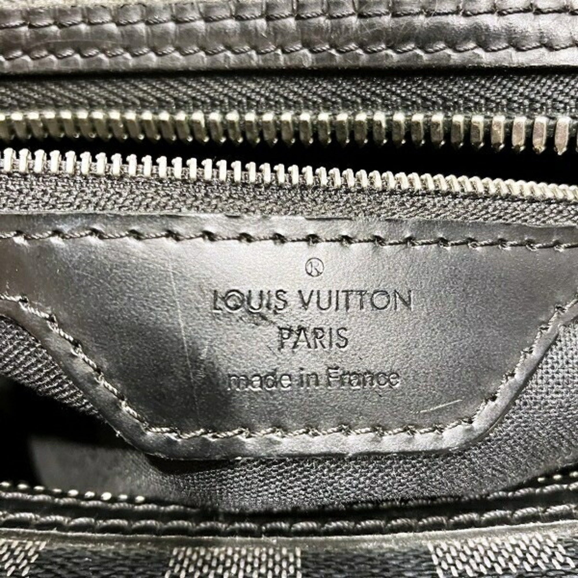 Louis Vuitton Black Briefcase Handbag (Pre-Owned)