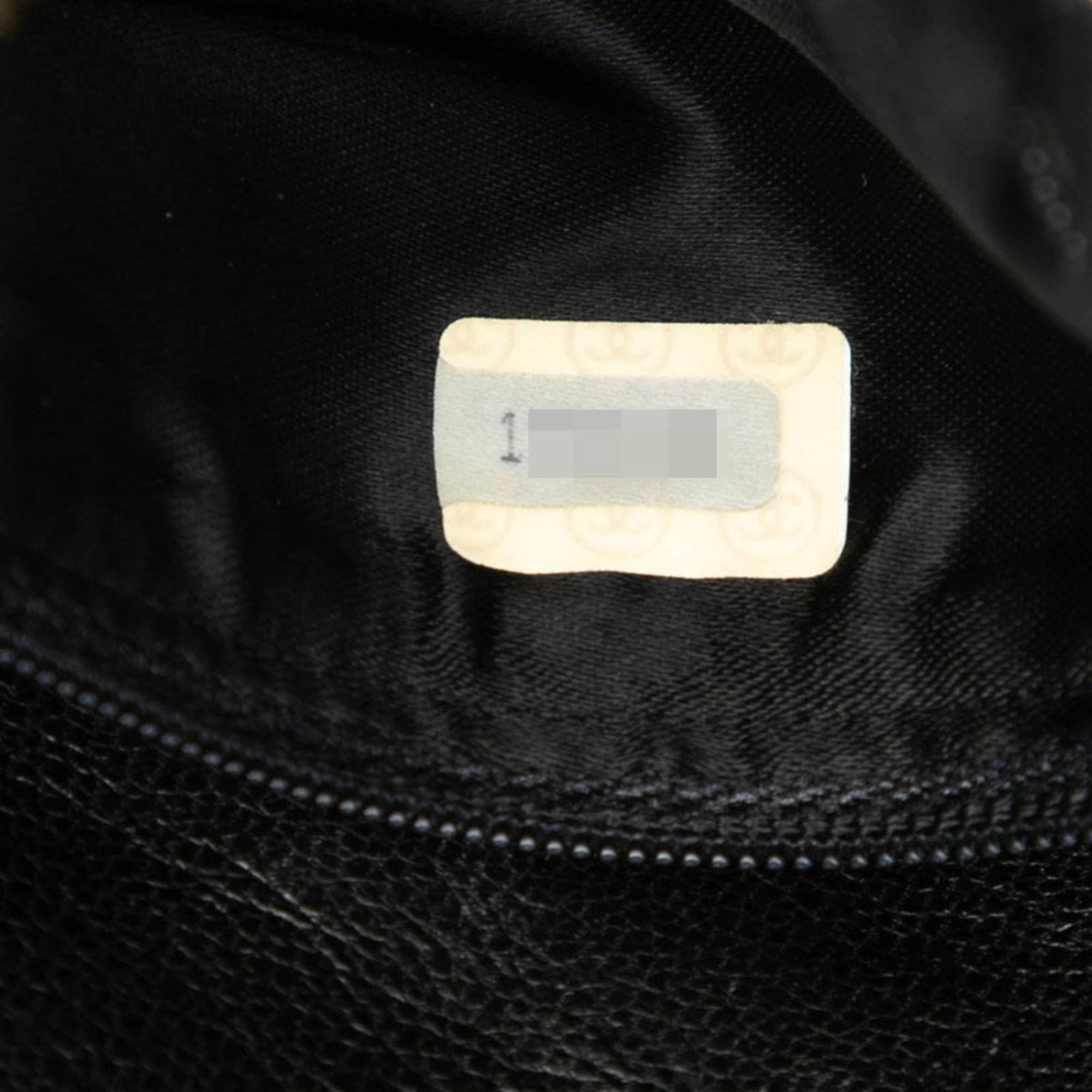 Chanel Black Leather Shoulder Bag (Pre-Owned)