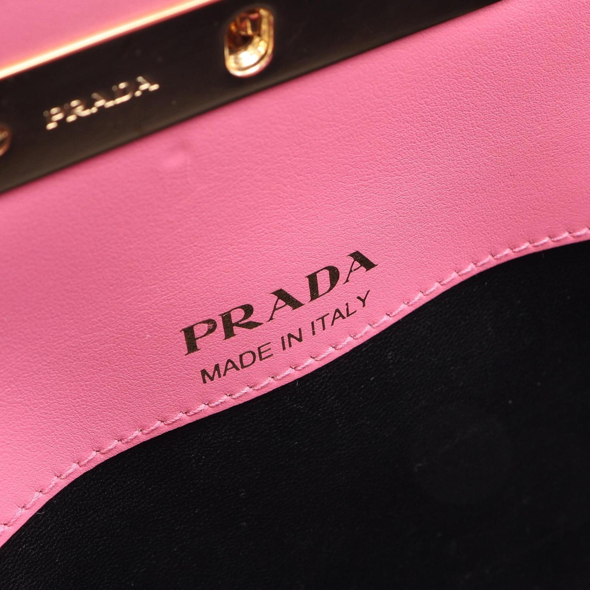 Prada Pink Leather Handbag (Pre-Owned)