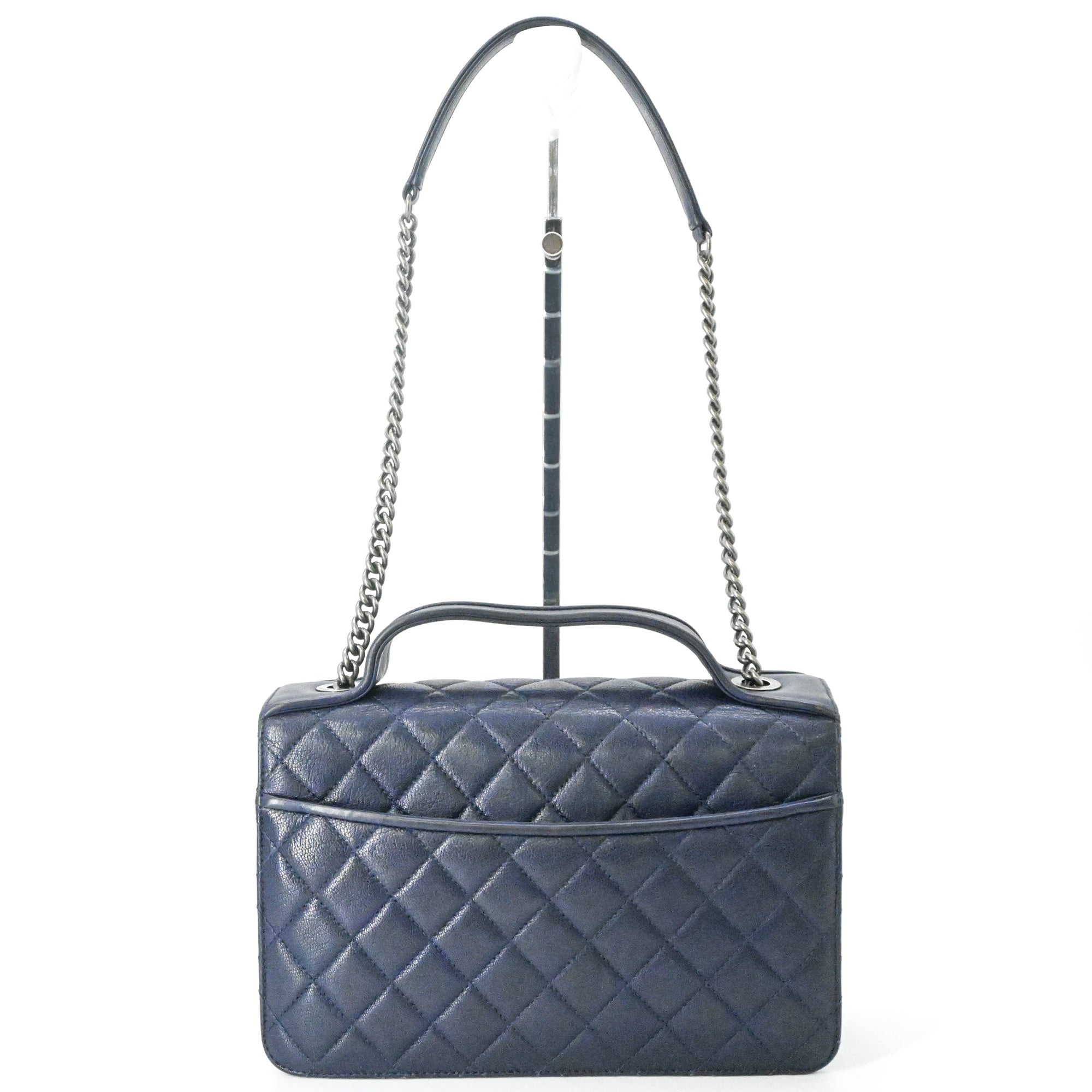 Chanel Navy Leather Handbag Shoulder Bag (Pre-Owned)