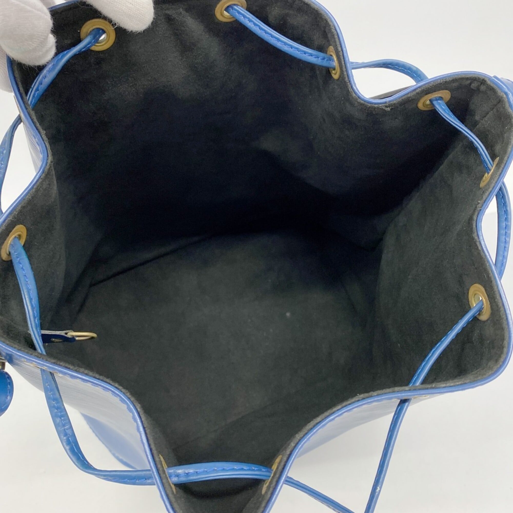 Louis Vuitton Toledo Blue Shoulder Bag (Pre-Owned)