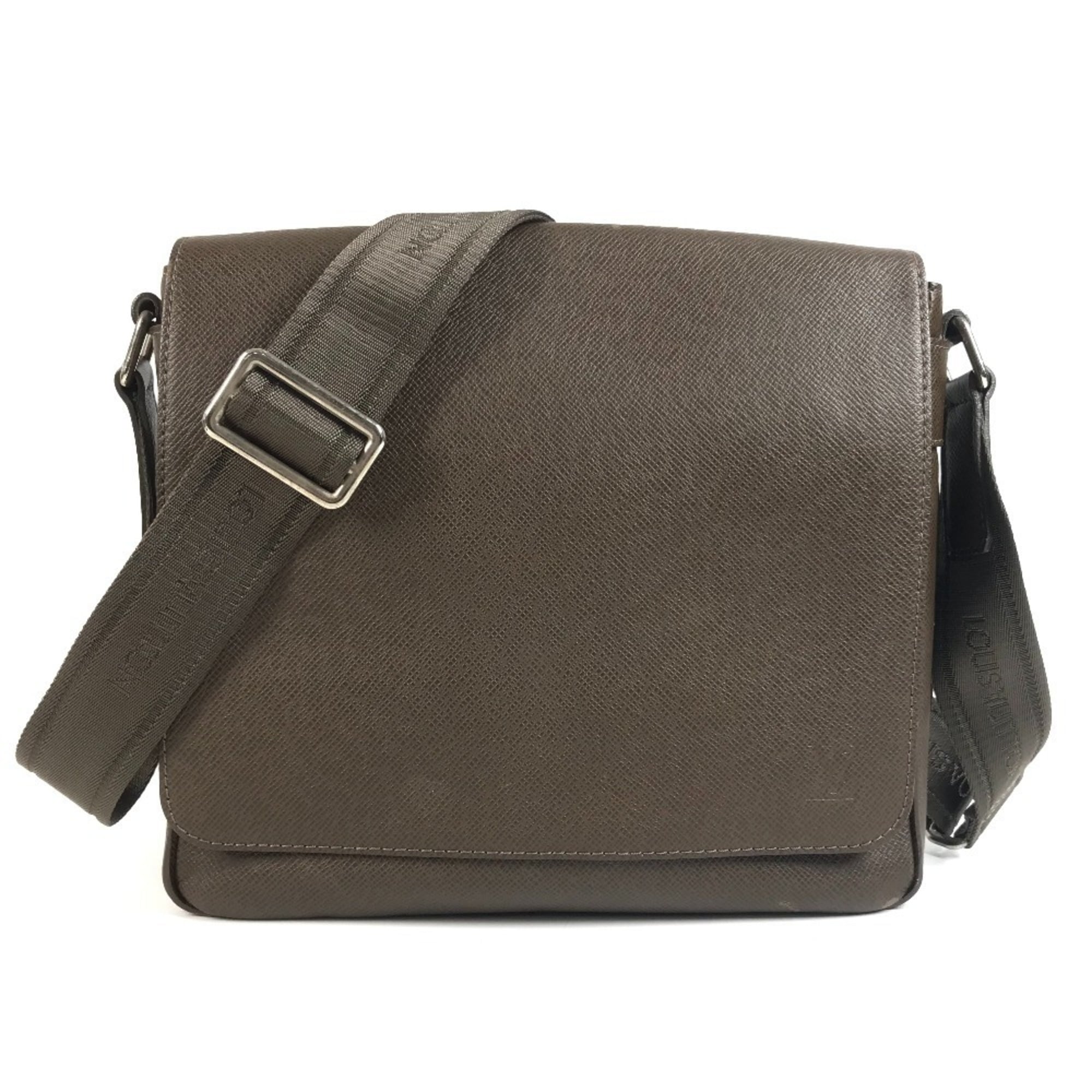 Louis Vuitton Taiga Brown Taiga Leather Messenger Bag Shoulder Bag (Pre-Owned)