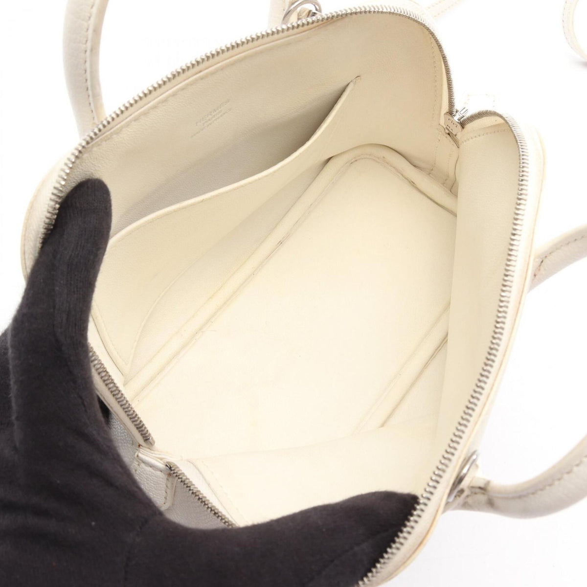 Hermes White Chevre Leather Handbag (Pre-Owned)