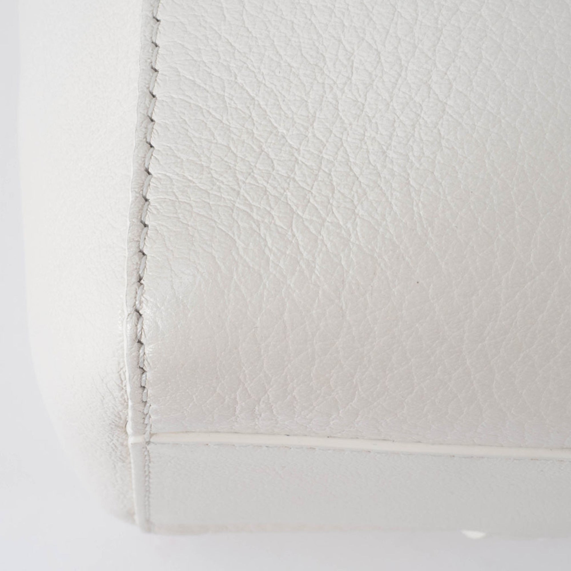 Balenciaga White Leather Shoulder Bag Tote Bag (Pre-Owned)