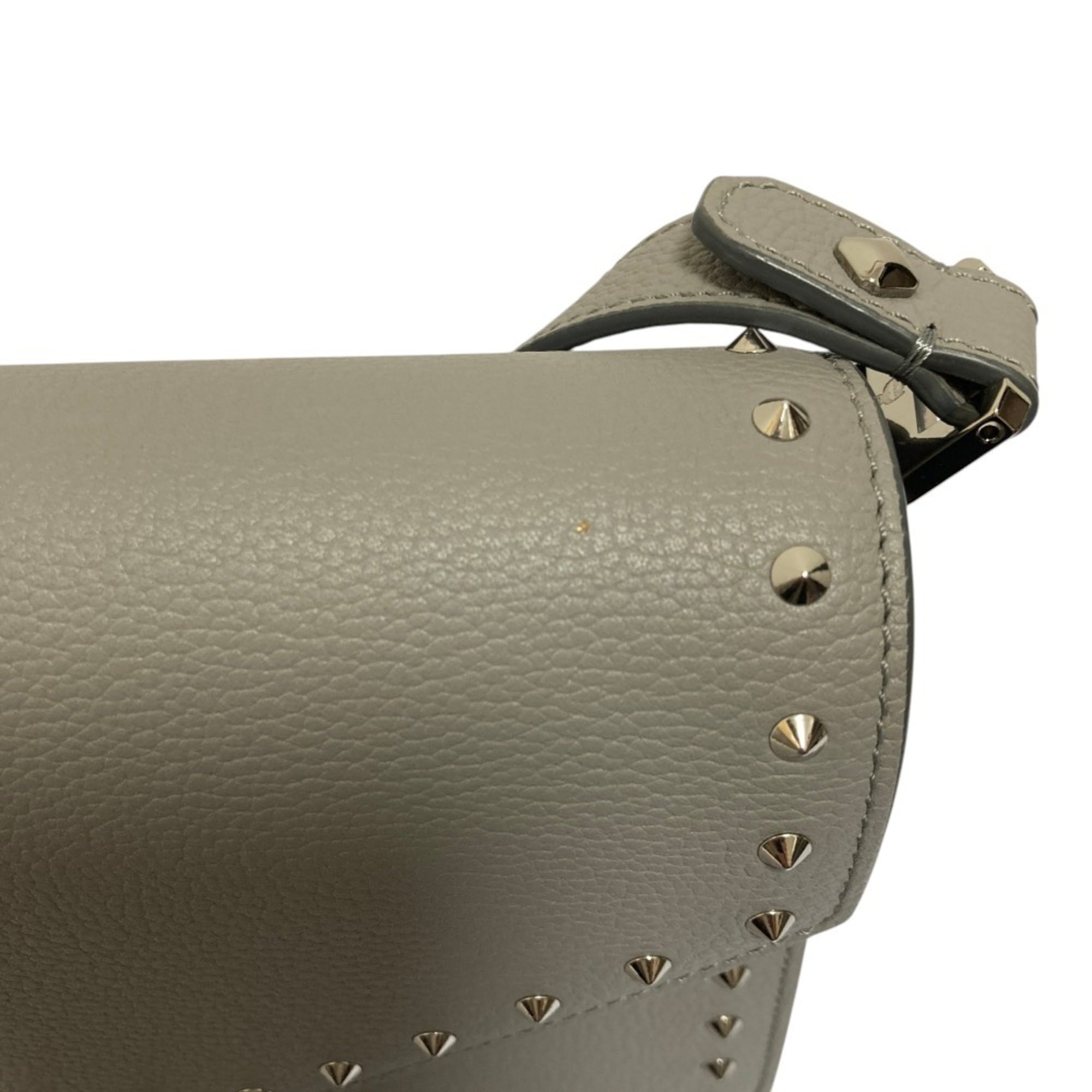 Mcm Gray Leather Shoulder Bag (Pre-Owned)