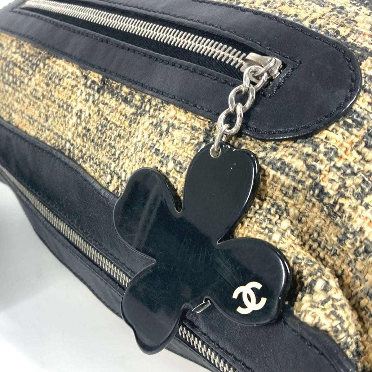 Chanel Beige Black Yellow Canvas Leather Shoulder Bag (Pre-Owned)