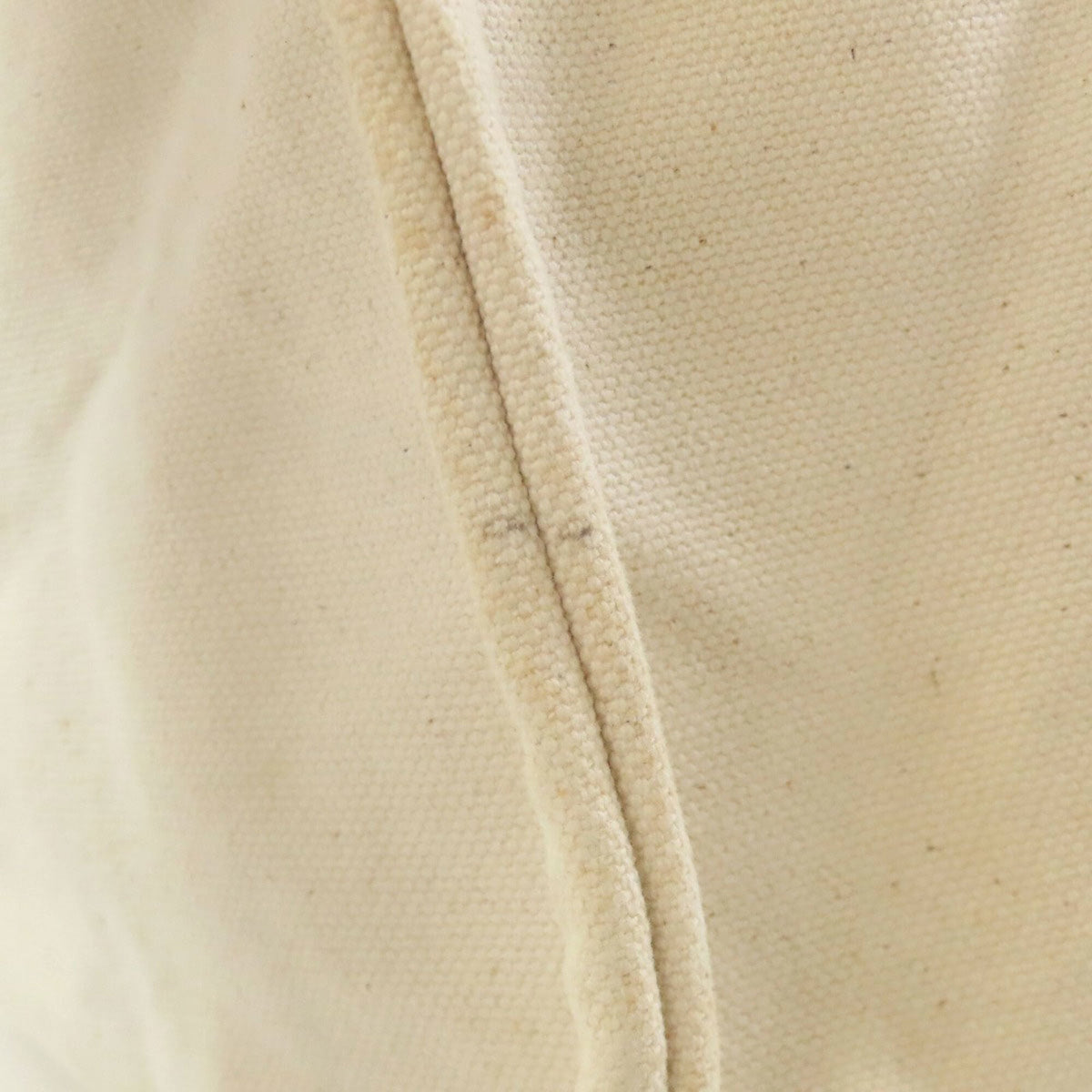 Loewe White Canvas Tote Bag (Pre-Owned)