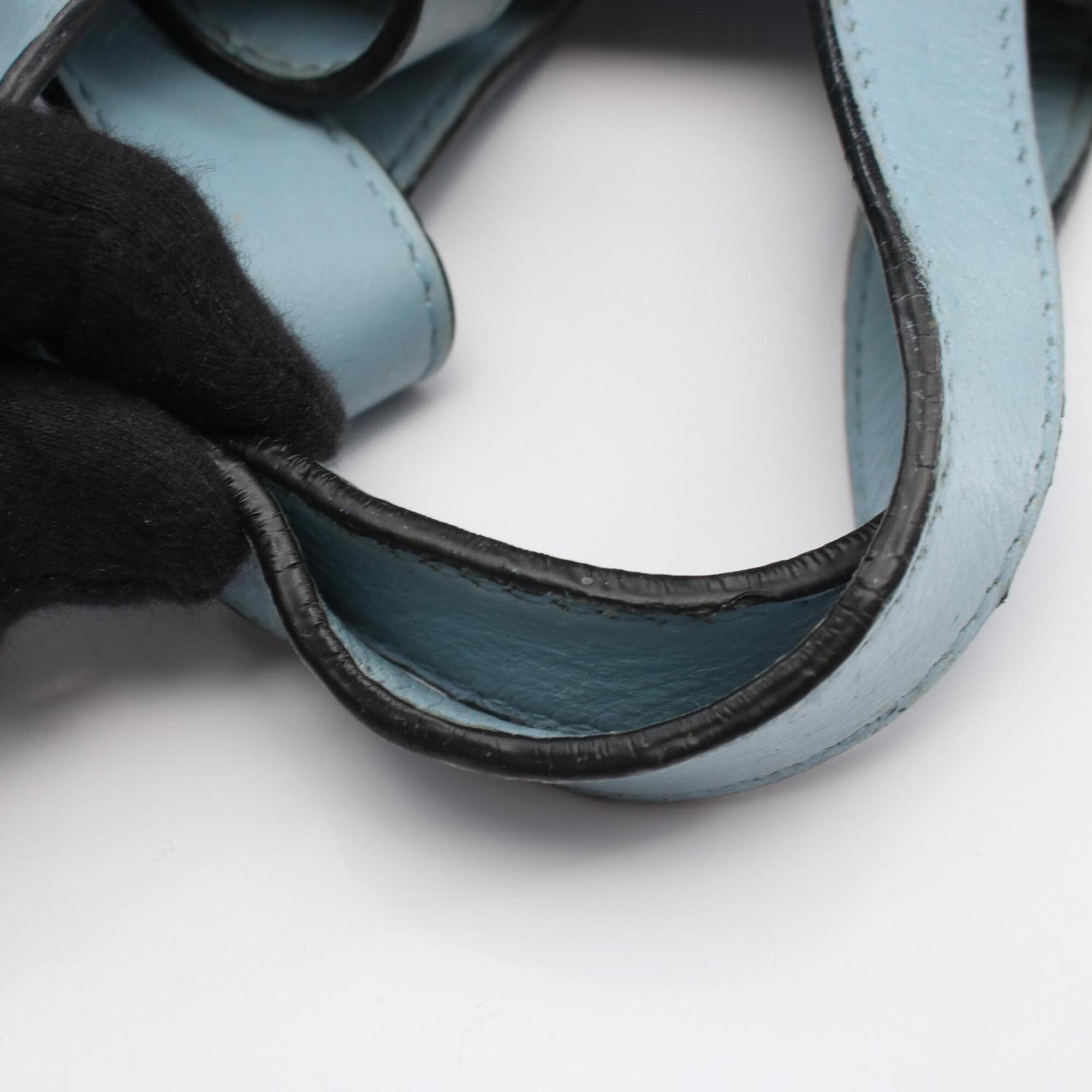 Loewe Blue Leather Handbag (Pre-Owned)