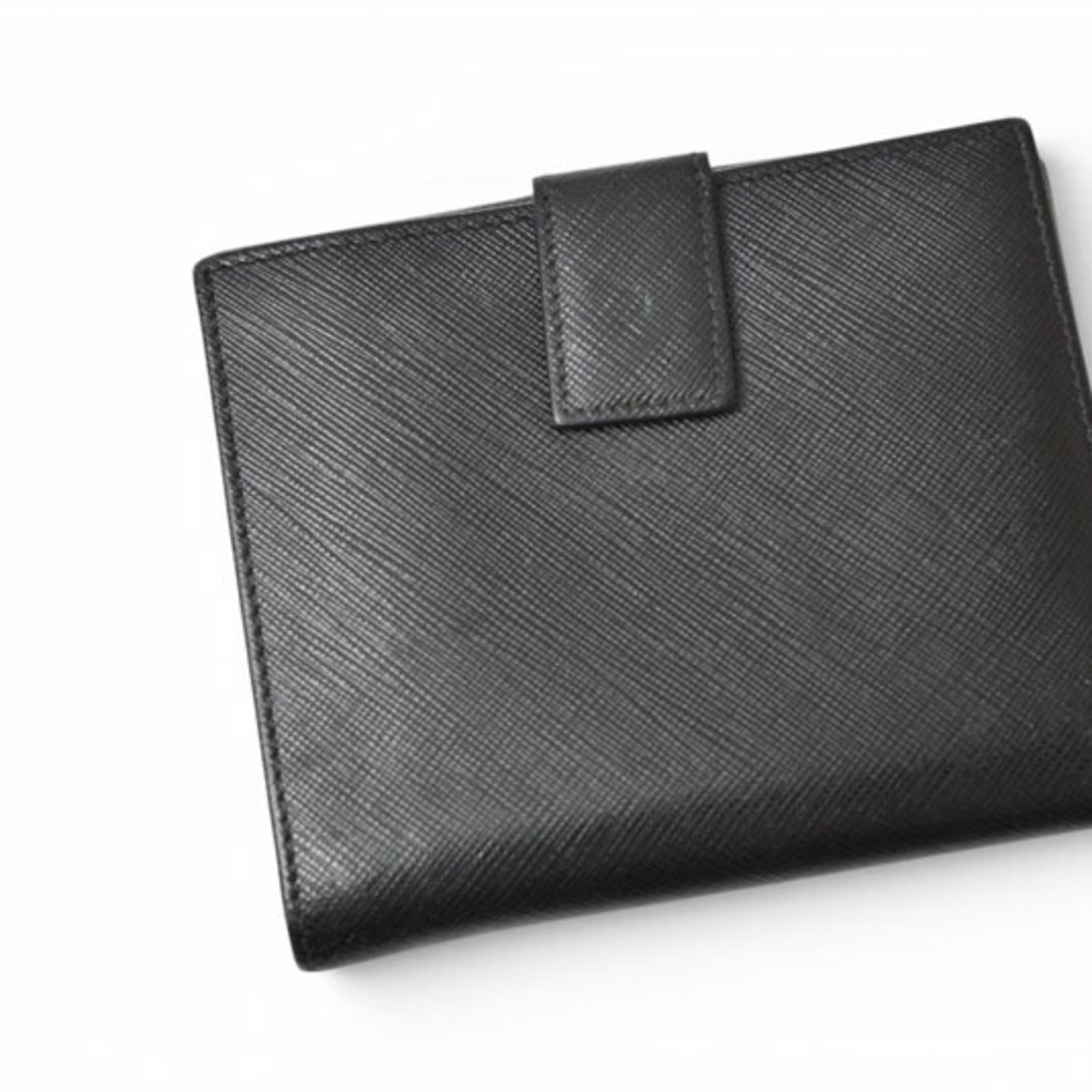 Salvatore Ferragamo Gancini Black Leather Wallet (Bi-Fold) (Pre-Owned)